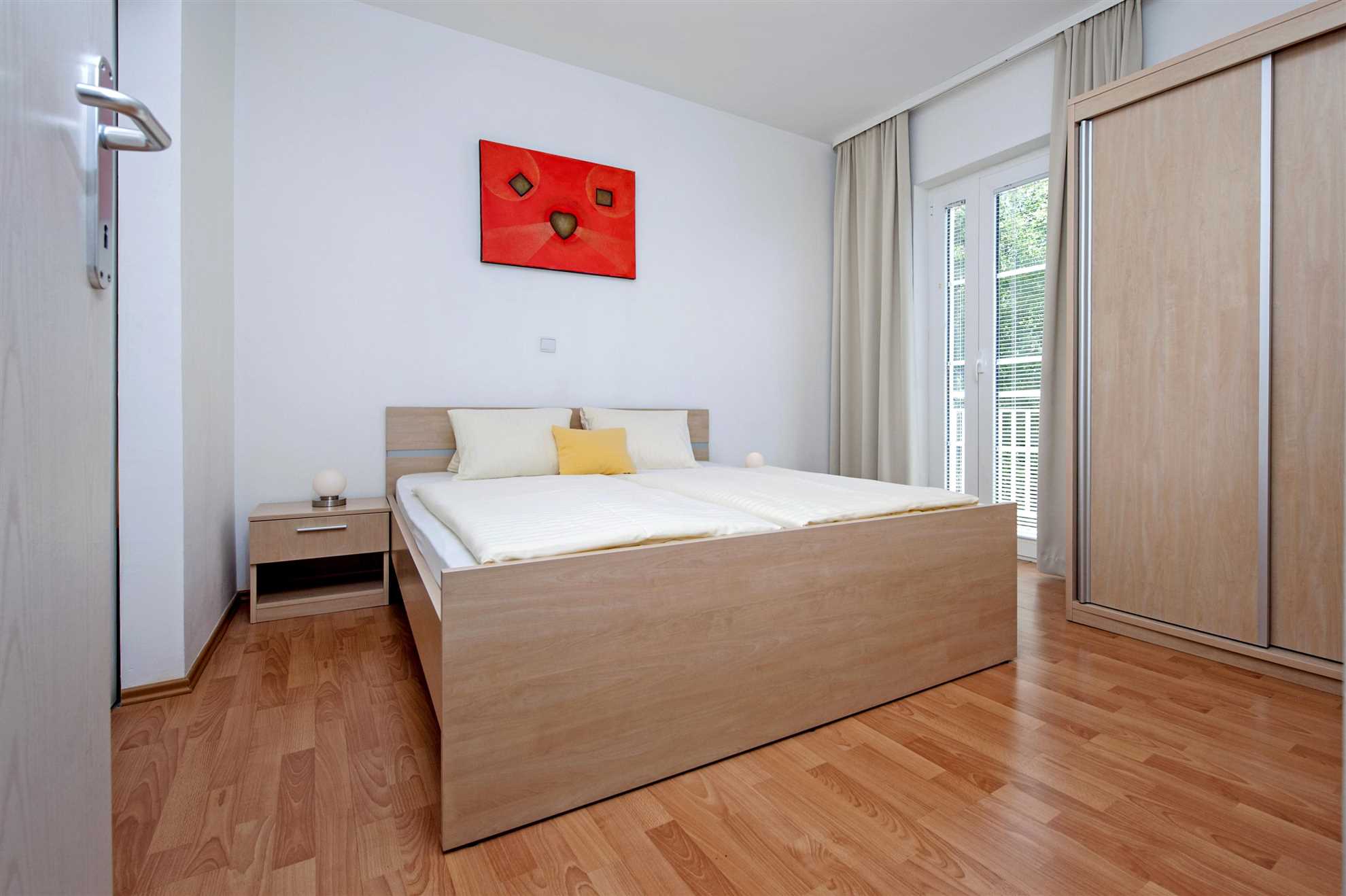 MARKO Apartman sa 2 Spavaće Sobe s Balkonom 2