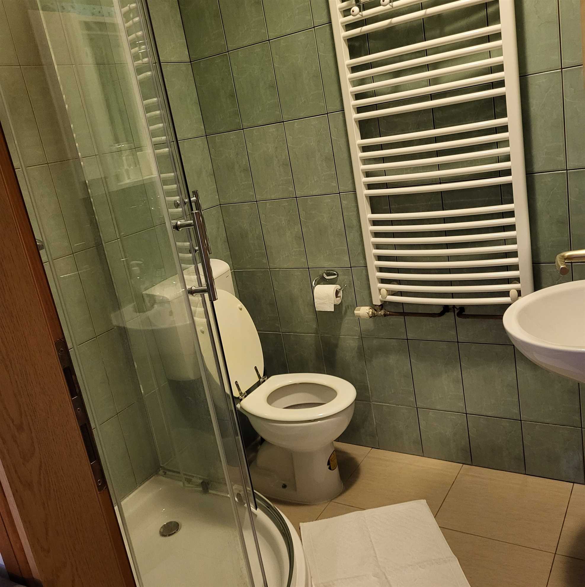 Room 2 - one-bed room
