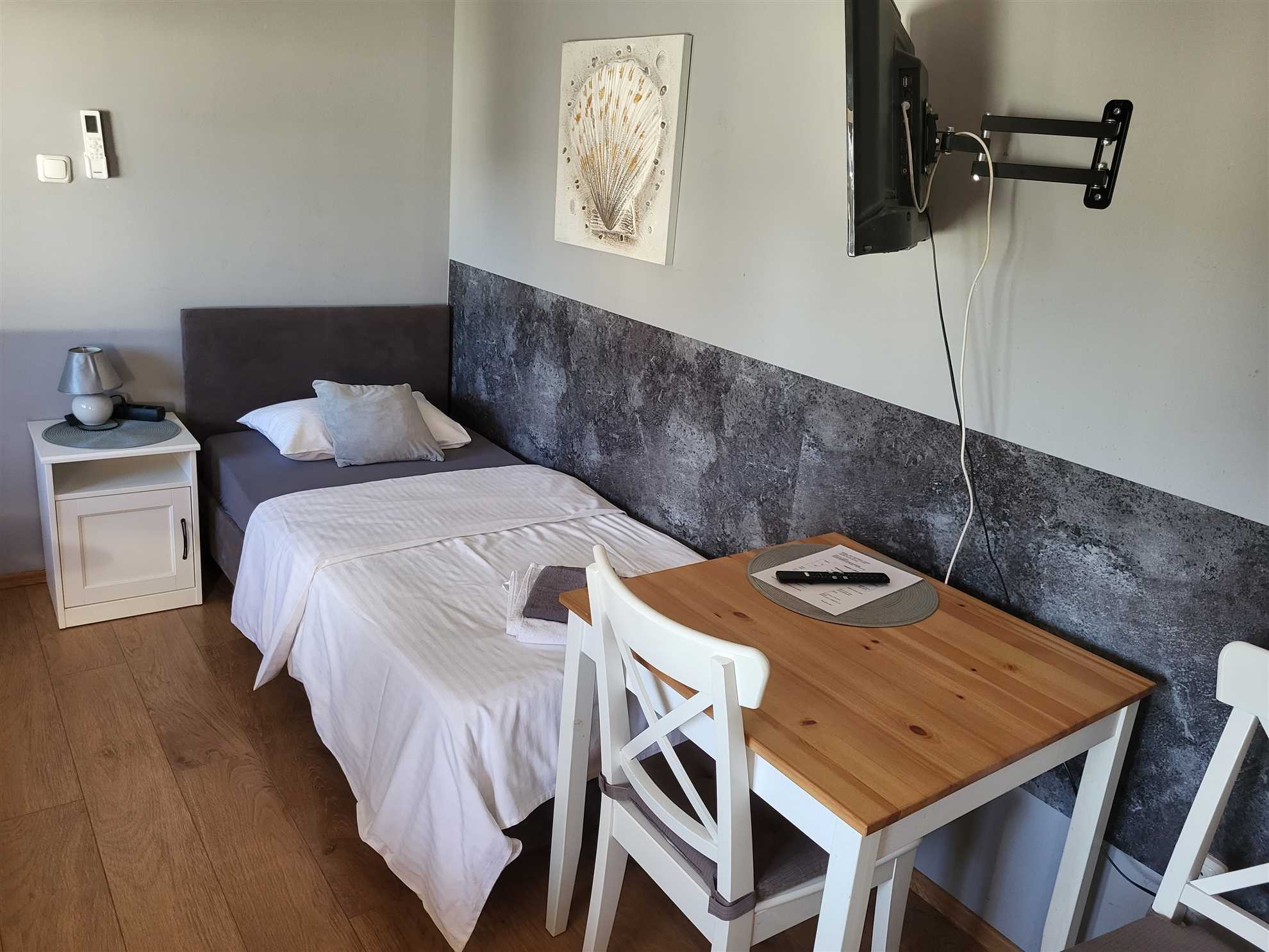 Room 4 - room with two beds