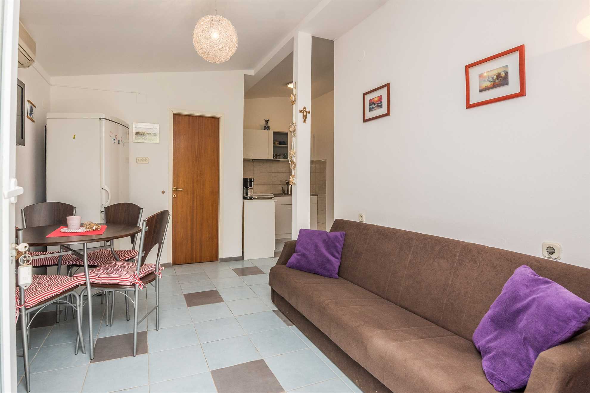 Apartment for 4-5 persons | Air conditioning, WiFi, BBQ