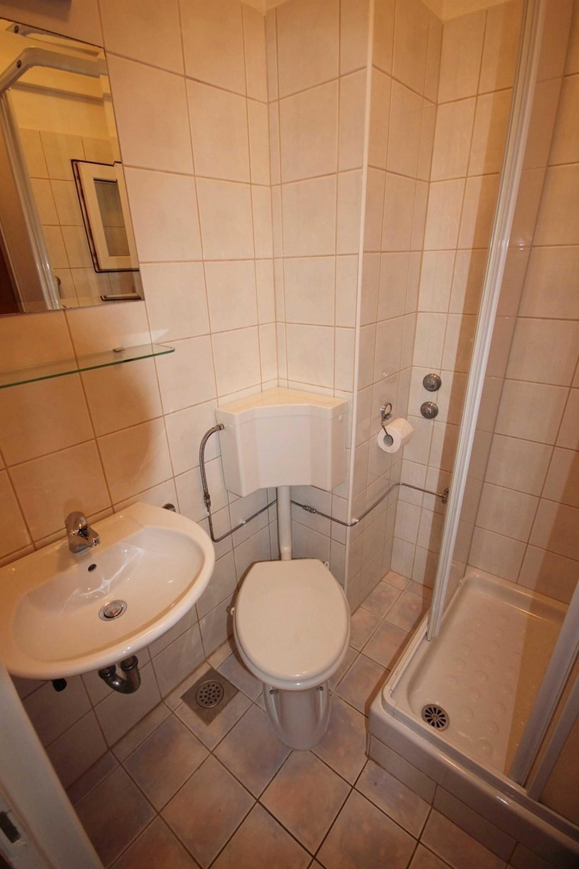 Apartment for 2-4 | island of Vir | 70m from beach