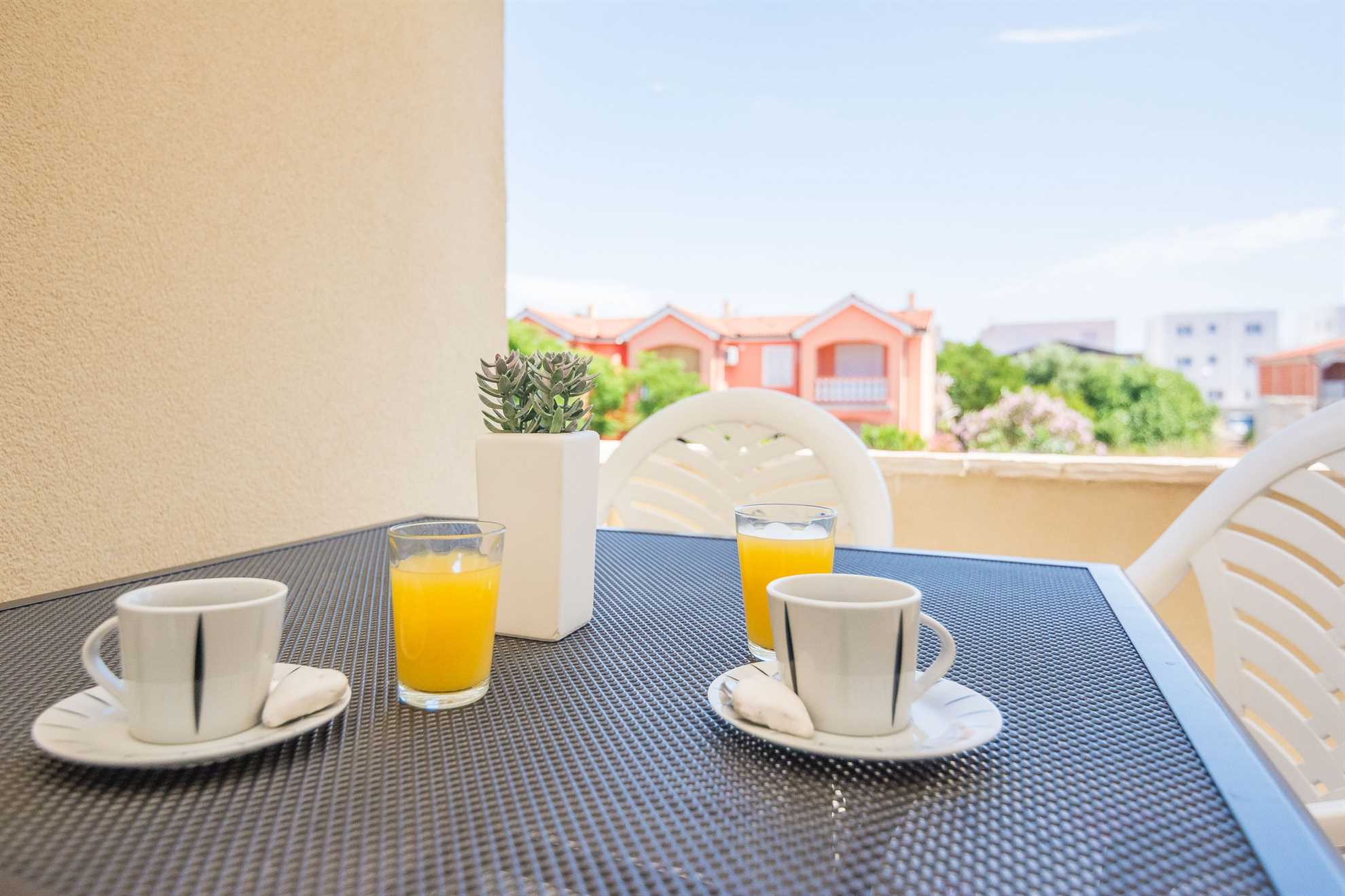 Air-conditioned apartment | 27m2 | for 2-4 | SAT-TV, Wi-Fi, BBQ