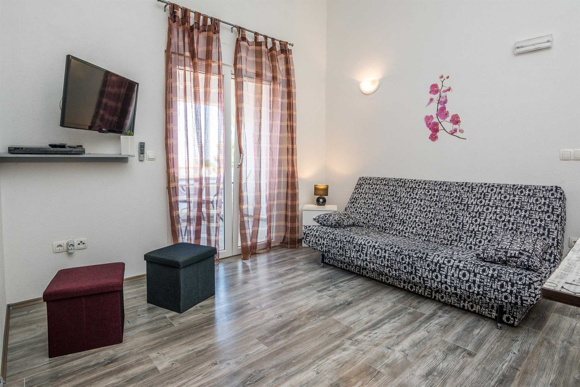 Apartment for 2-4 persons in Bobovik | Air conditioning, satellite TV, internet