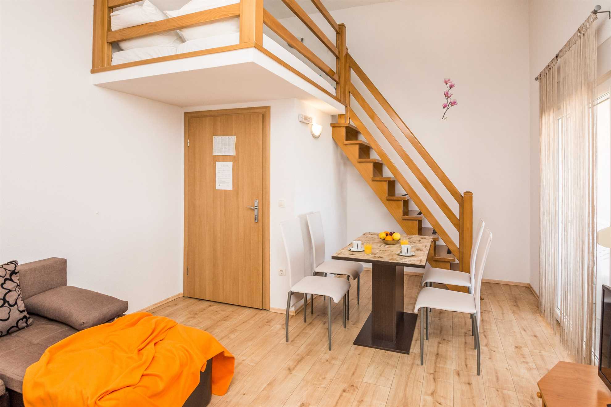 Apartment for 2-4 persons | Air conditioning, satellite TV, Internet