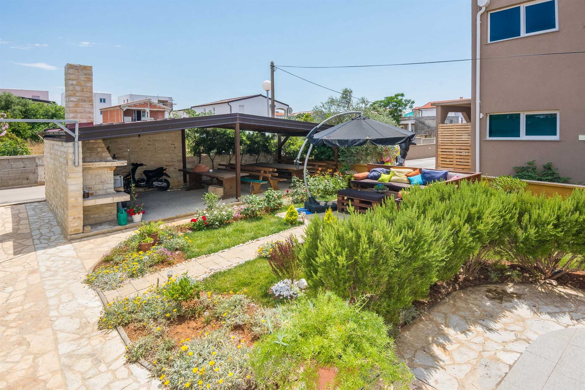 Apartment for 2-4 persons | Air conditioning, satellite TV, Internet