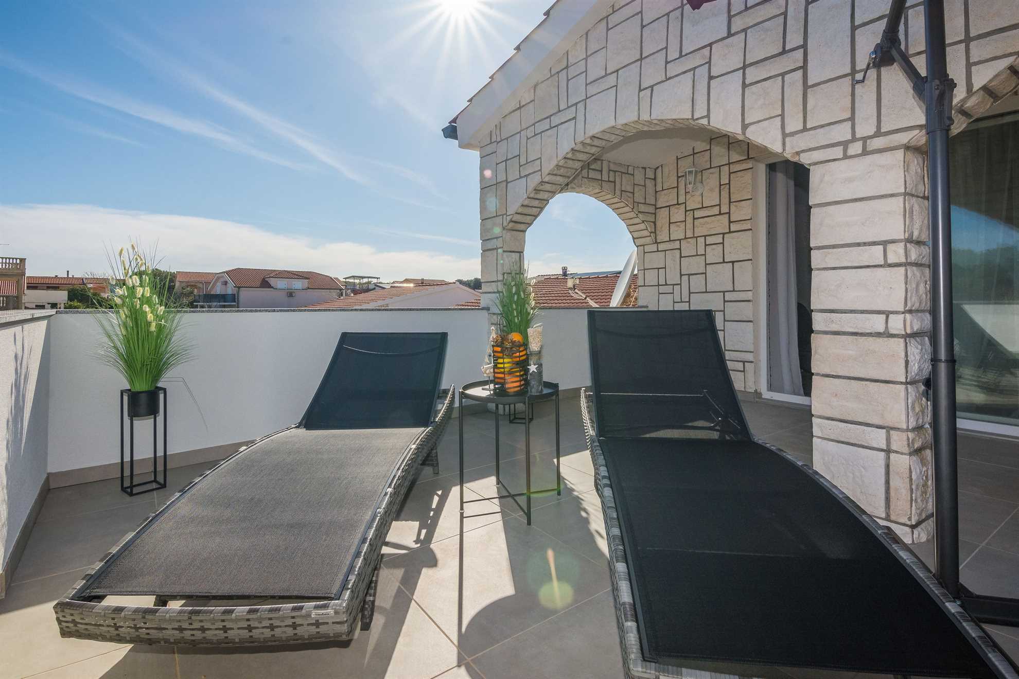 Studio Apartment | 2-3 pers | Air conditioning and satellite TV | 100m from the beach