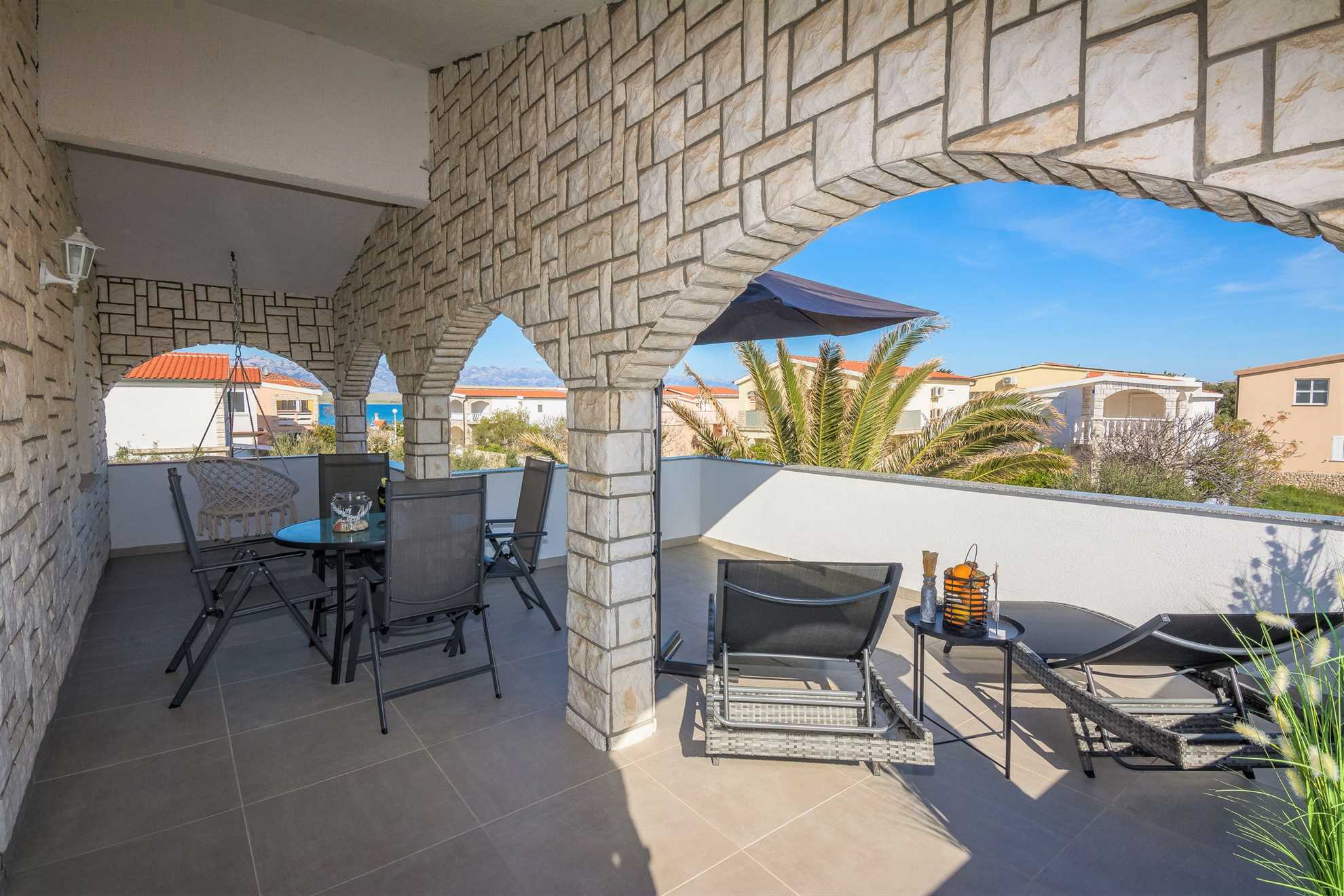 Studio Apartment | 2-3 pers | Air conditioning and satellite TV | 100m from the beach