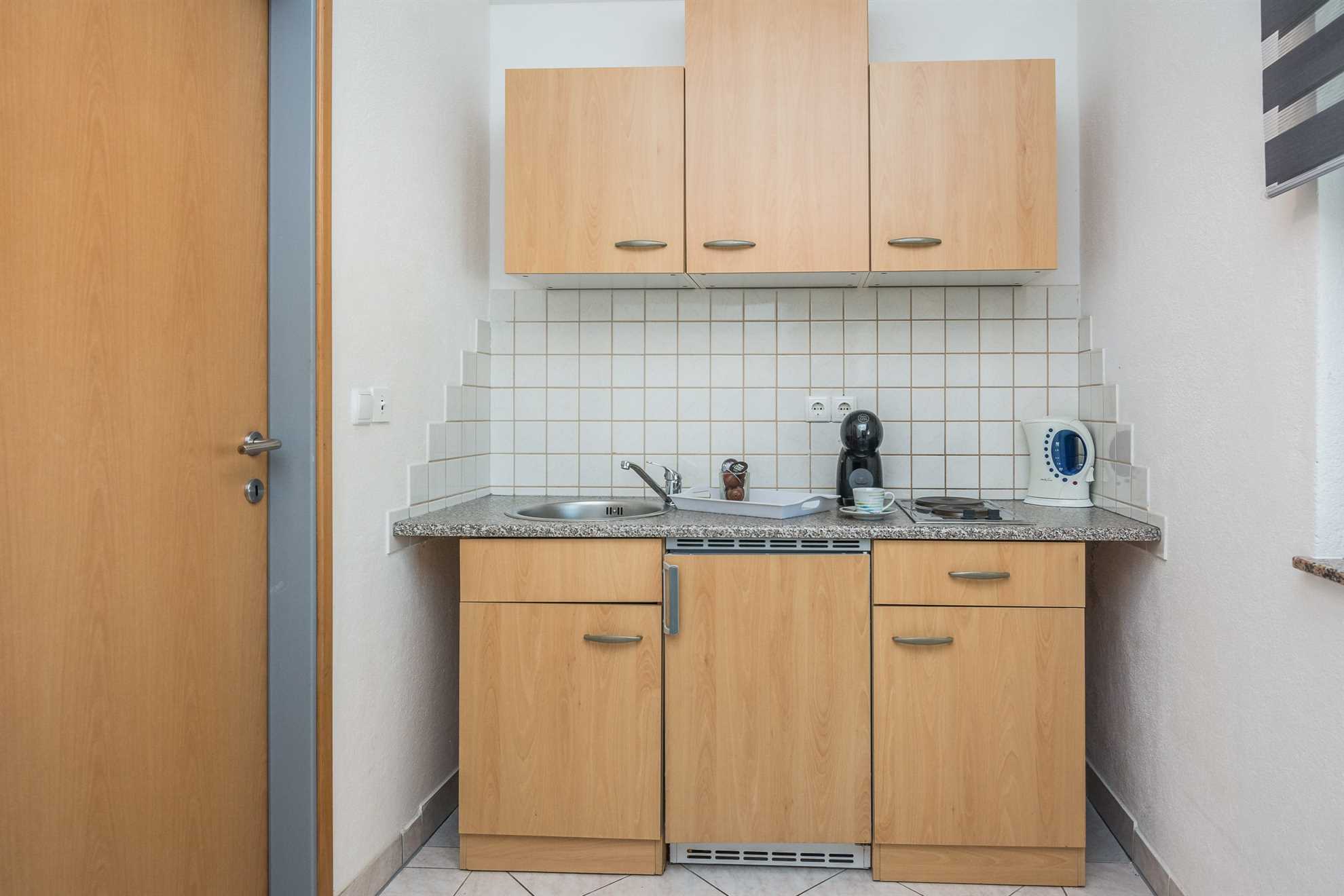 Studio Apartment | 2-3 pers | Air conditioning and satellite TV | 100m from the beach