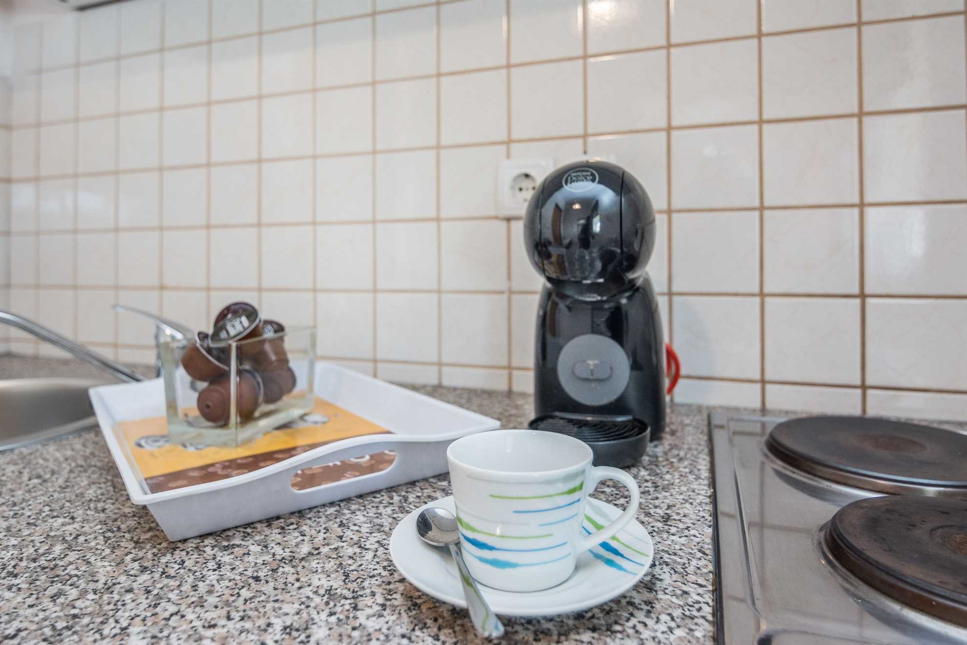 Studio Apartment | 2-3 pers | Air conditioning and satellite TV | 100m from the beach