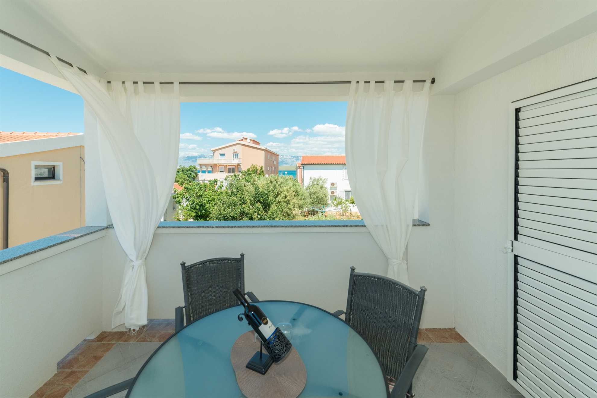 Studio Apartment | 2-3 pers. | 100m from the beach | Air conditioning, satellite TV