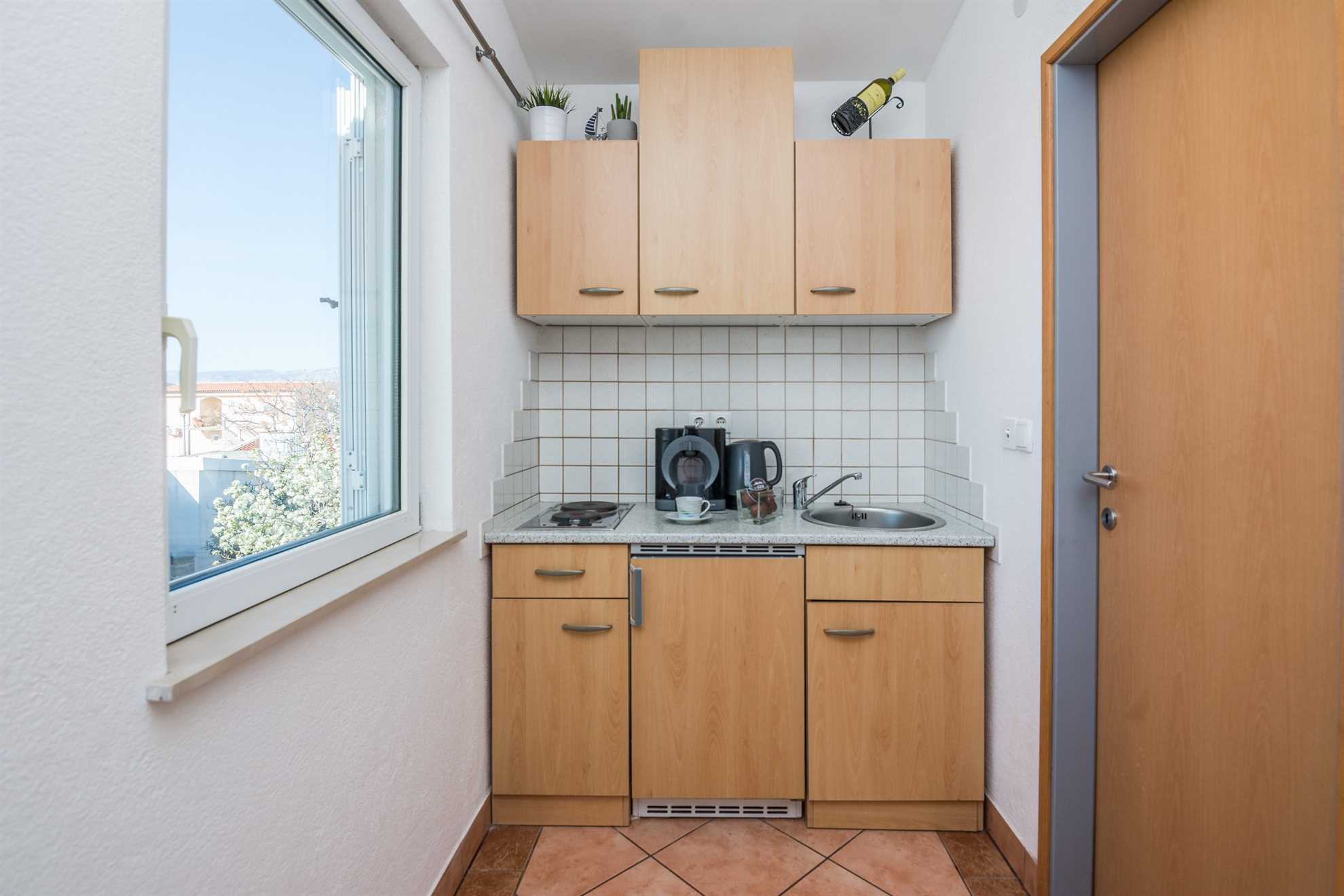 Studio Apartment | 2-3 pers. | 100m from the beach | Air conditioning, satellite TV