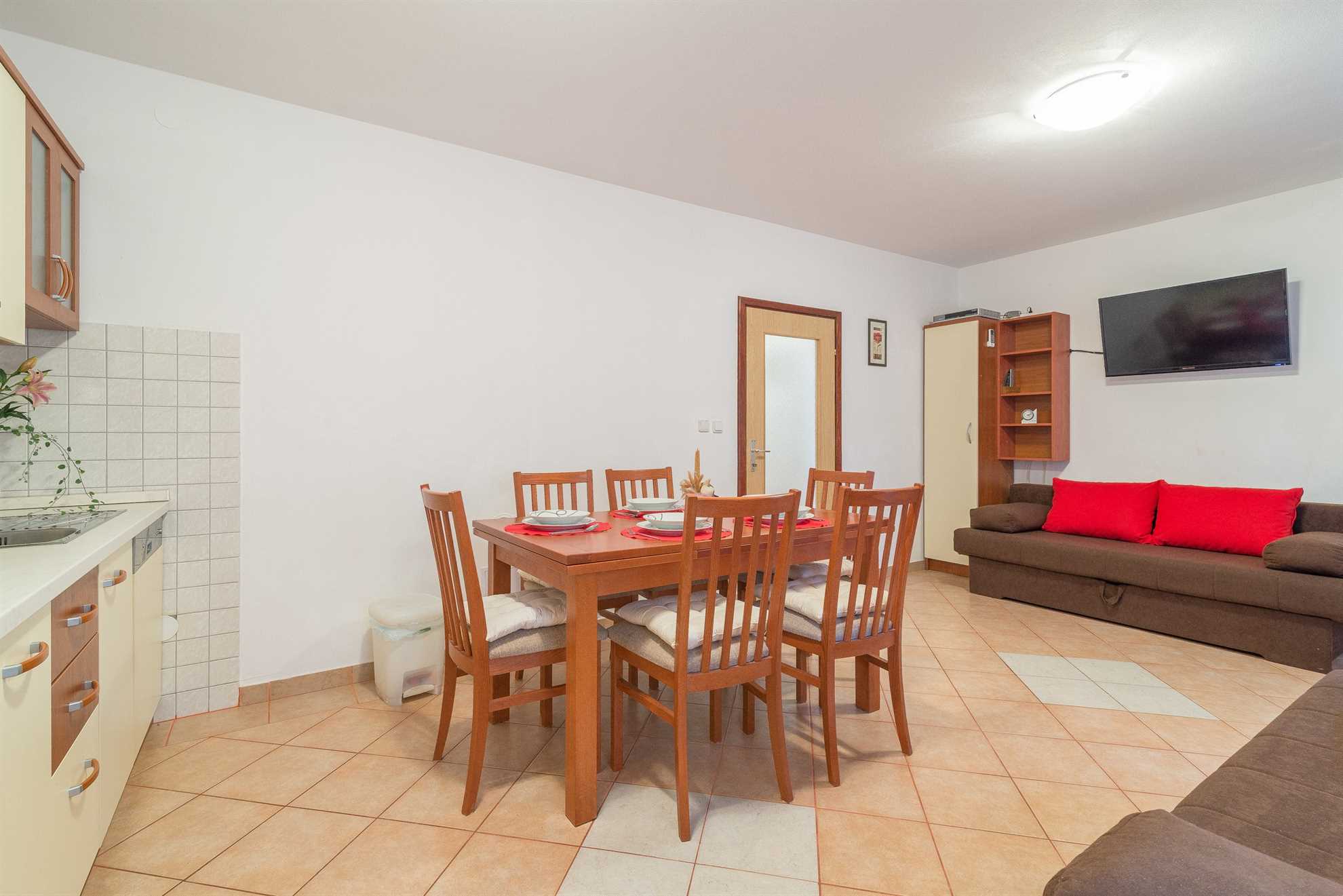 Apartment for 4 persons | Air conditioning, satellite TV and internet
