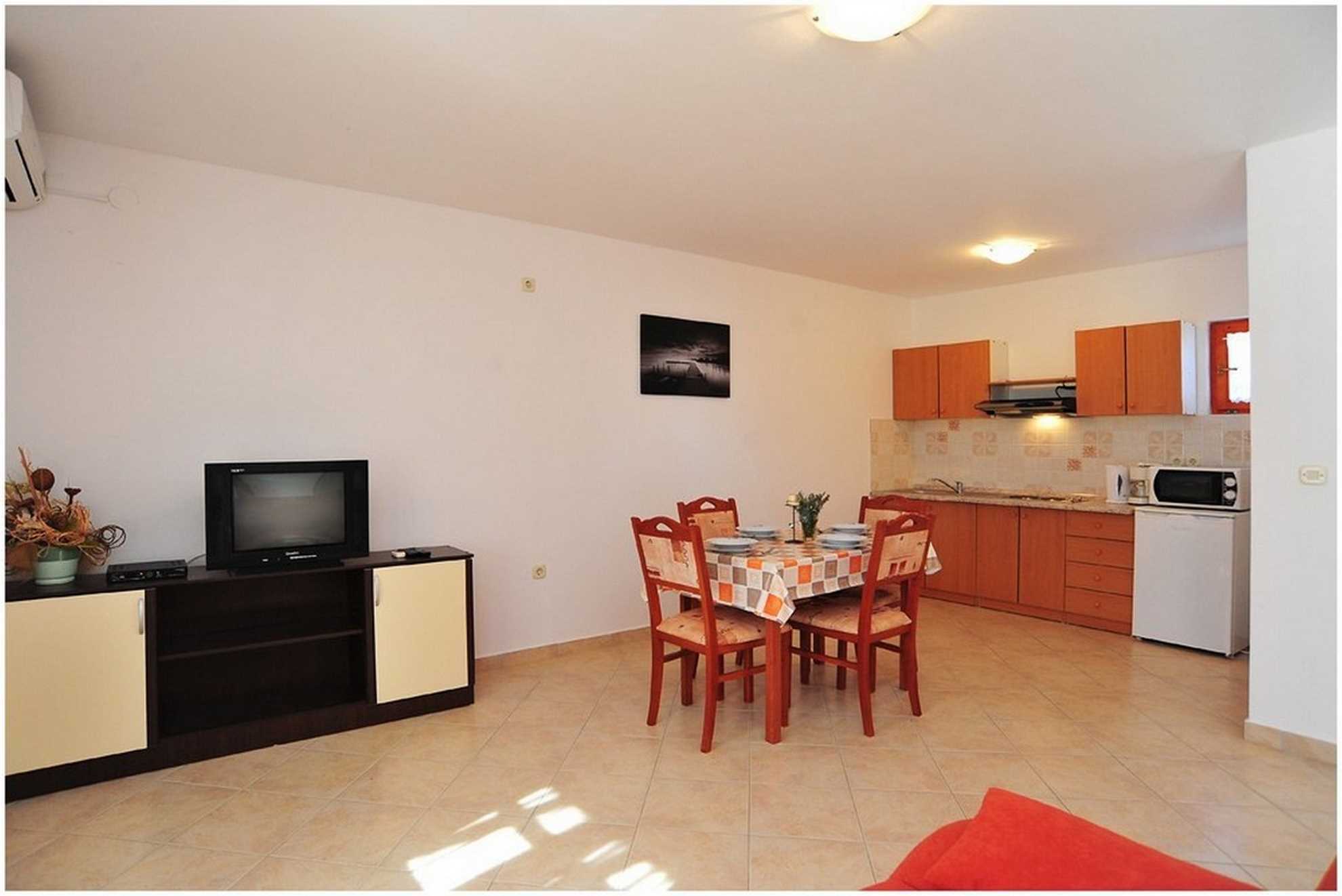 Pool & Meer | Ferienwohnung für 4-6 Pers | Klima, Sat-Tv, WLAN