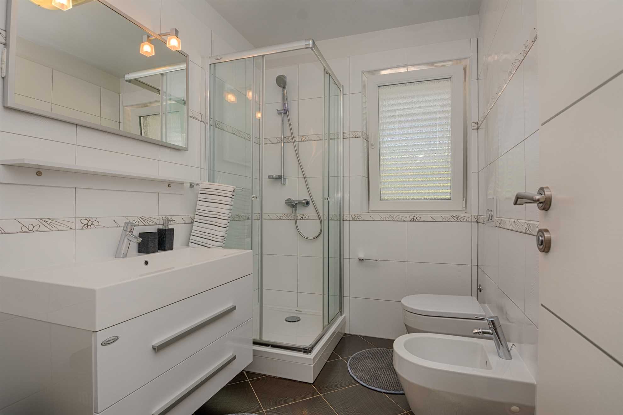 Apartment with pool | Sea view | quiet location | for 4 per.