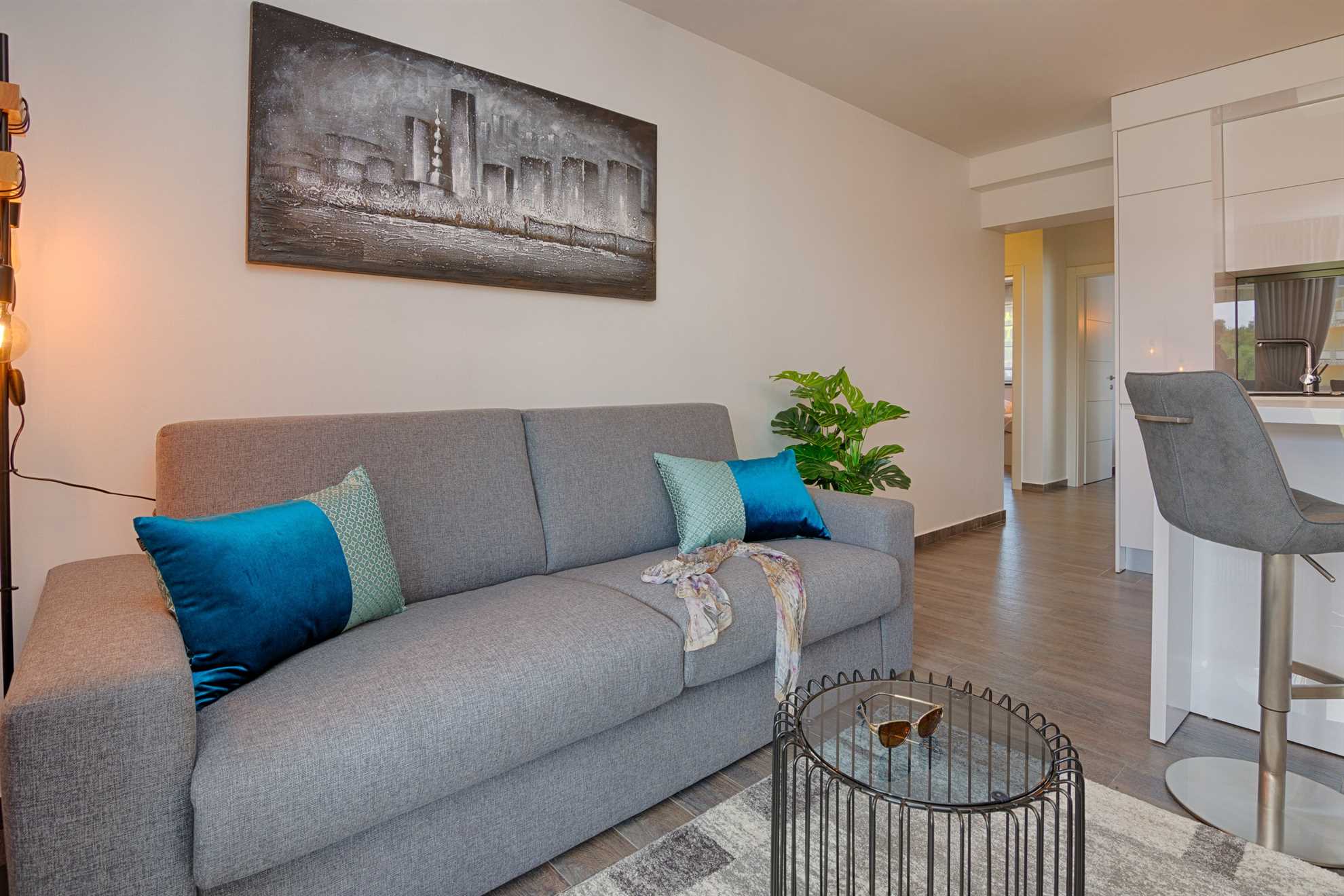 Luxurious apartment with pool | quiet location | Sea view | for 6 pers.