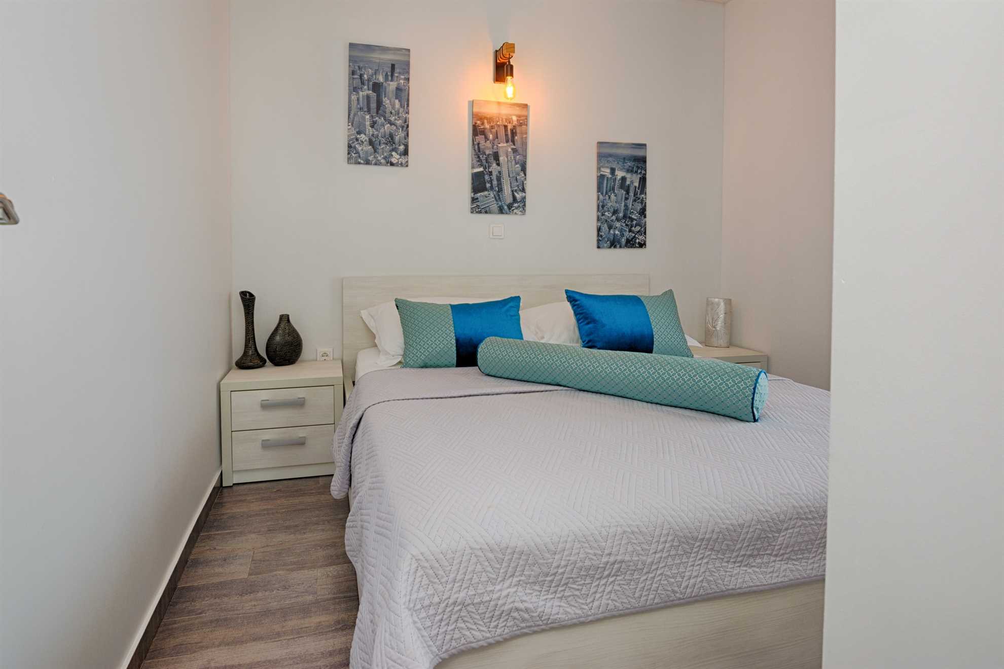 Luxurious apartment with pool | quiet location | Sea view | for 6 pers.