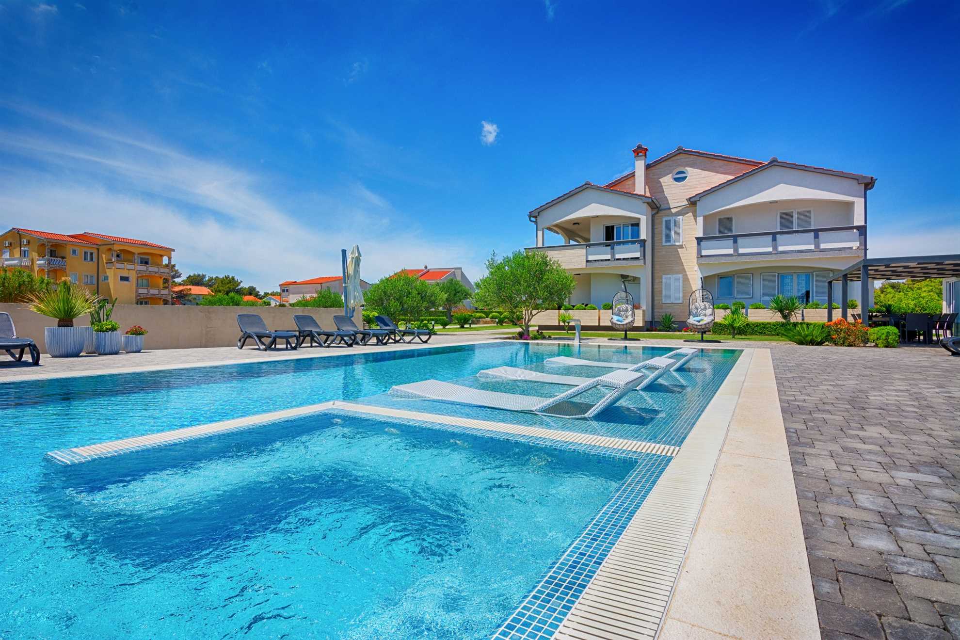 Newly furnished apartment with pool | Quiet location | Sea view | for 6 per.