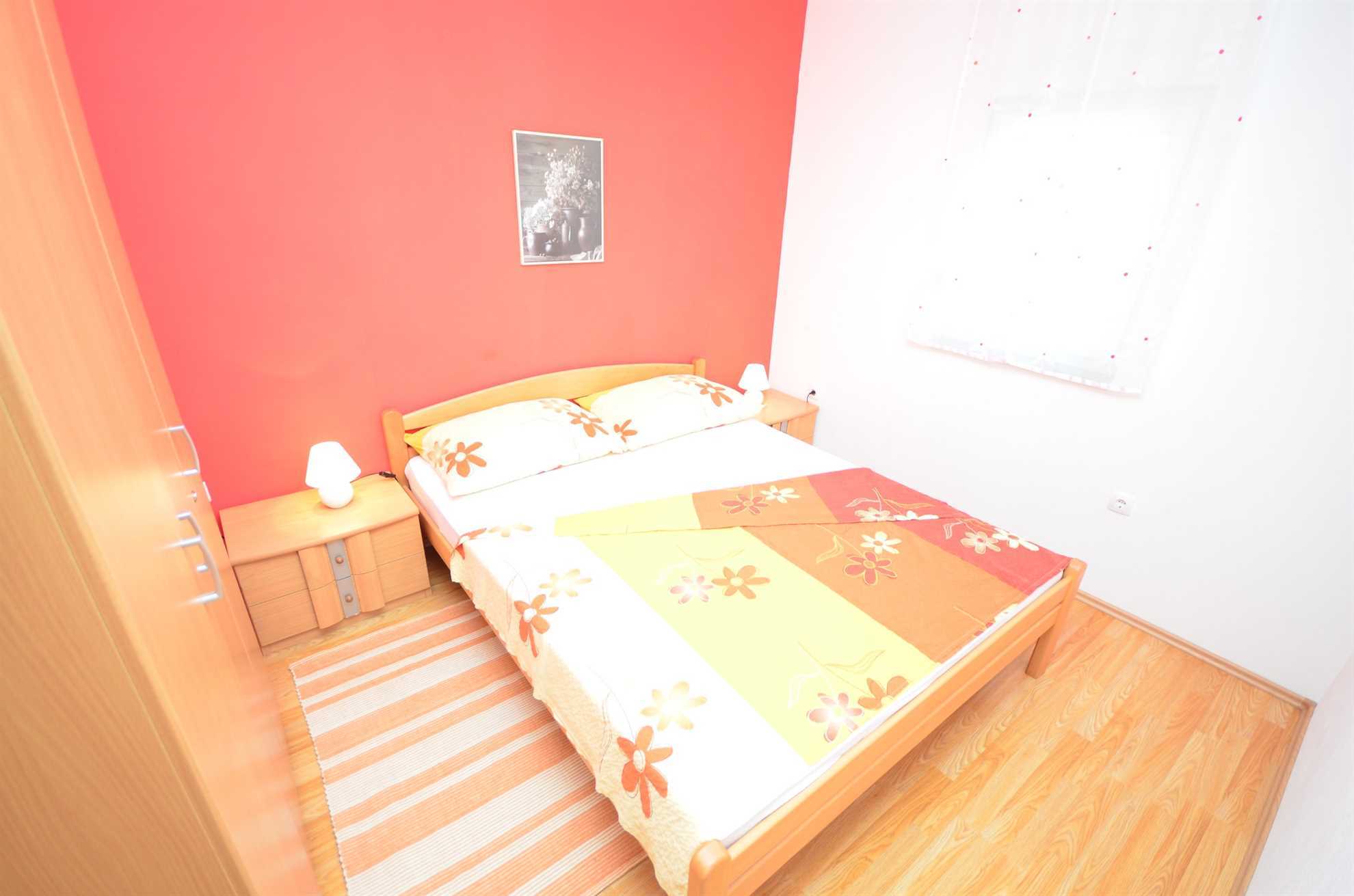 Apartment on the ground floor | for 2-3 persons | Ideal for families with children