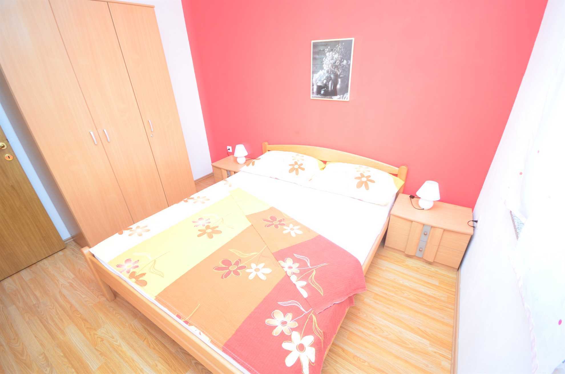 Apartment on the ground floor | for 2-3 persons | Ideal for families with children