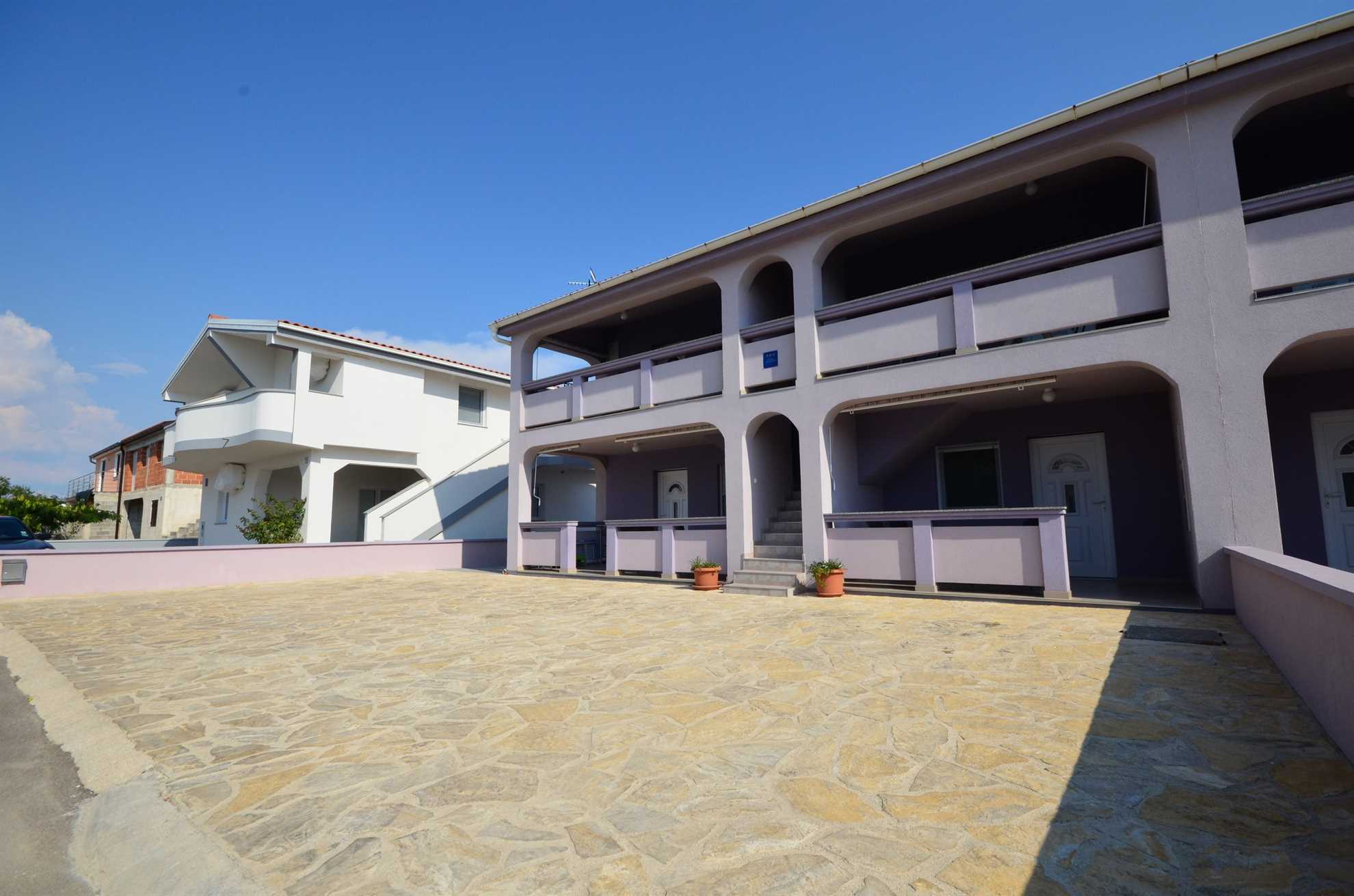 Apartment on the ground floor | for 2-3 persons | Ideal for families with children