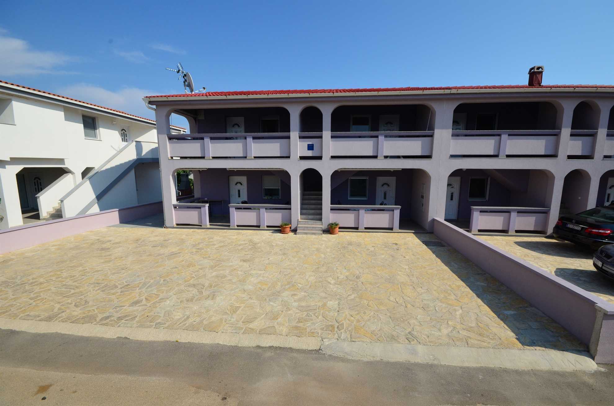 Apartment for 2-3 pers. | Air conditioning, satelite TV and Wi-Fi
