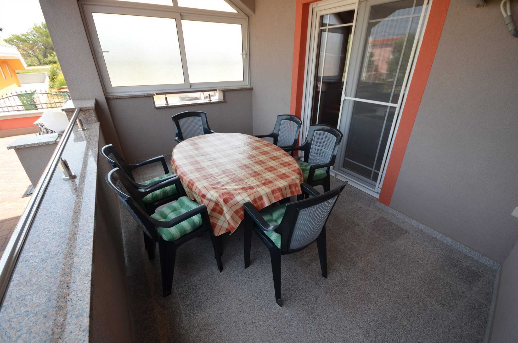 Air-conditioned apartment for 4 pers. | quiet location