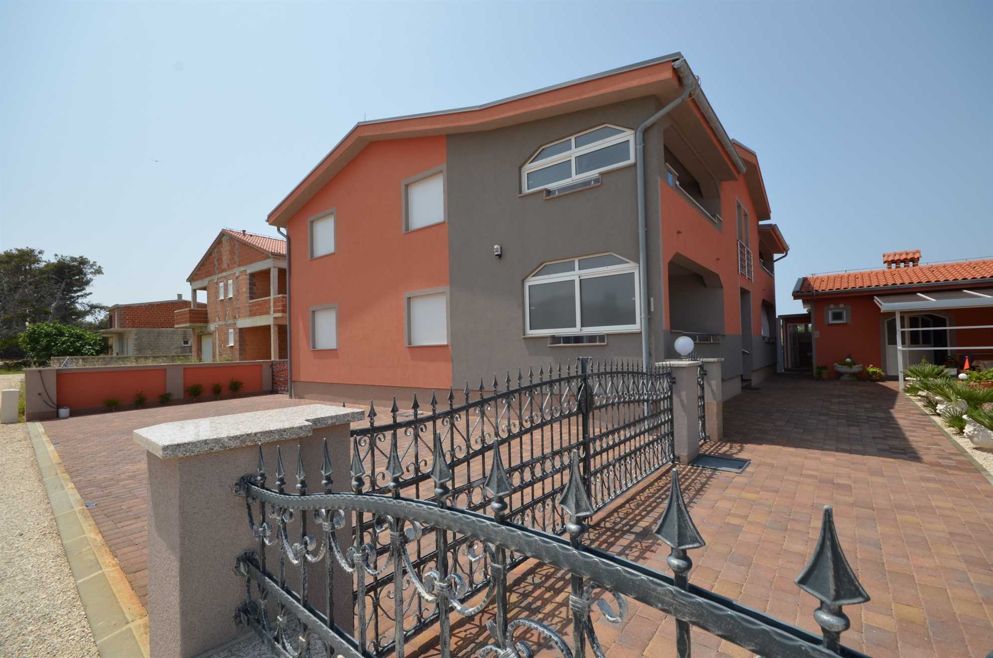 Air-conditioned apartment | for 4 persons on the island of Vir