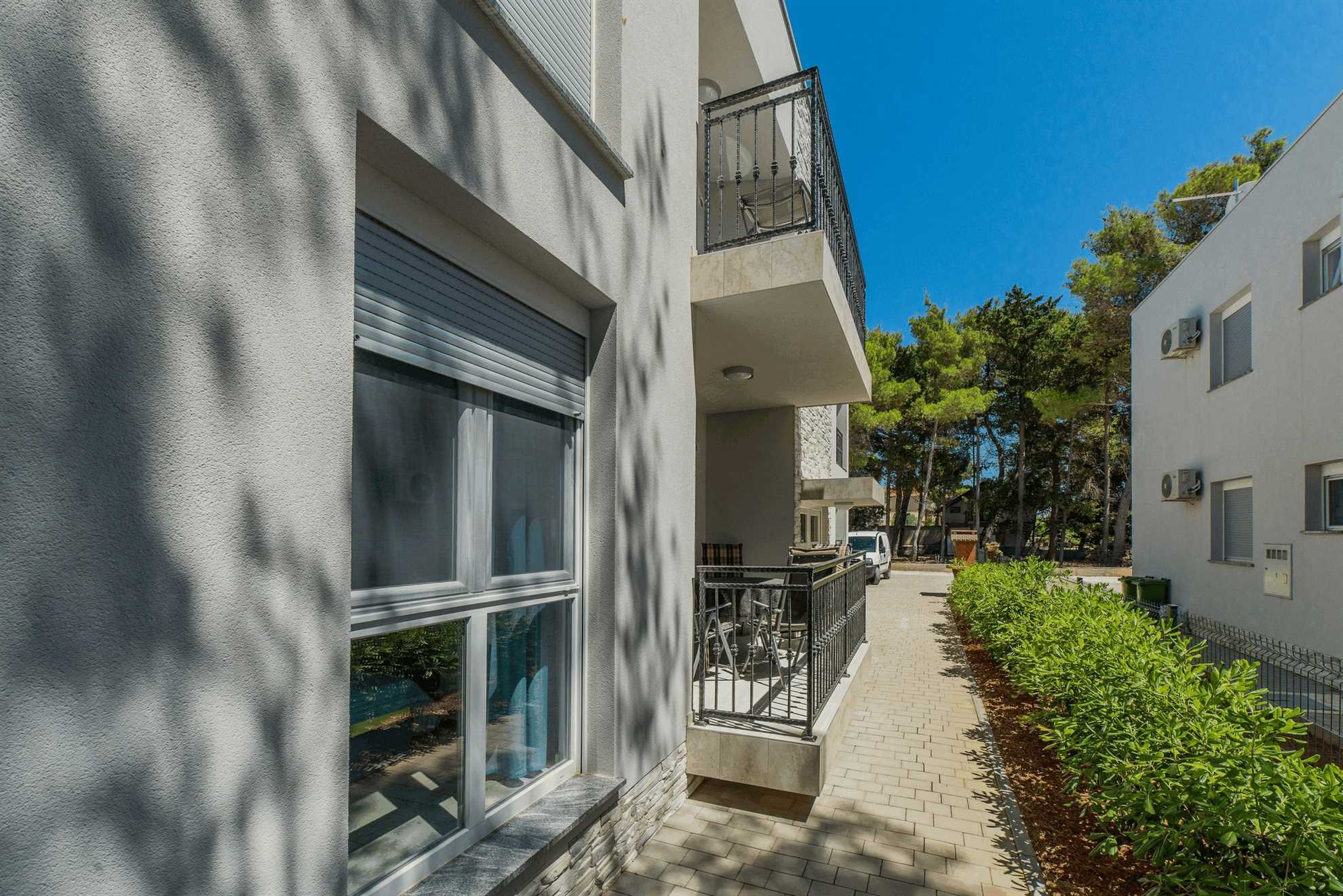 Apartment for 4-6 per. | upscale amenities | 200 m to the beach