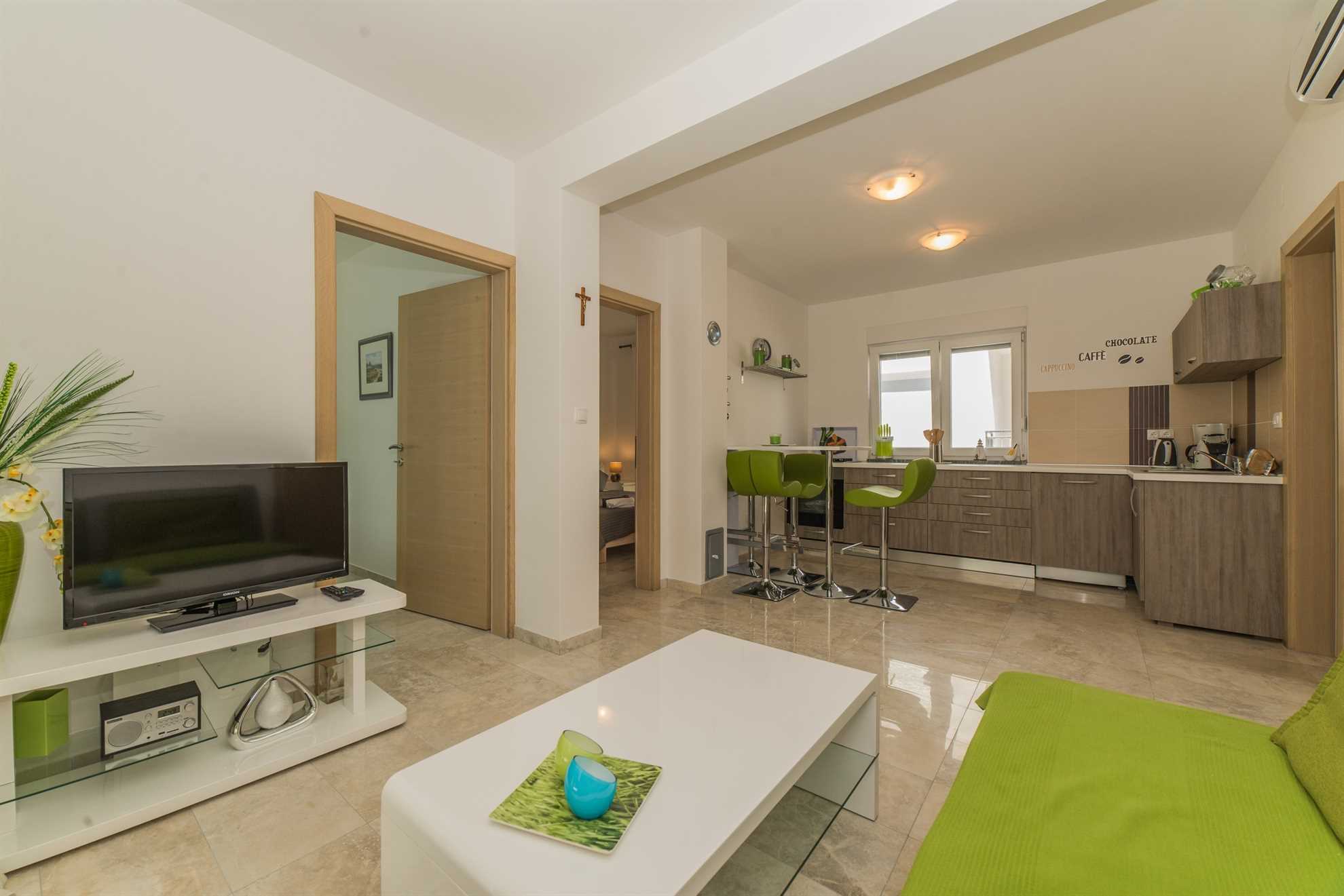 Apartment for 4-6 per. | upscale amenities | 200 m to the beach