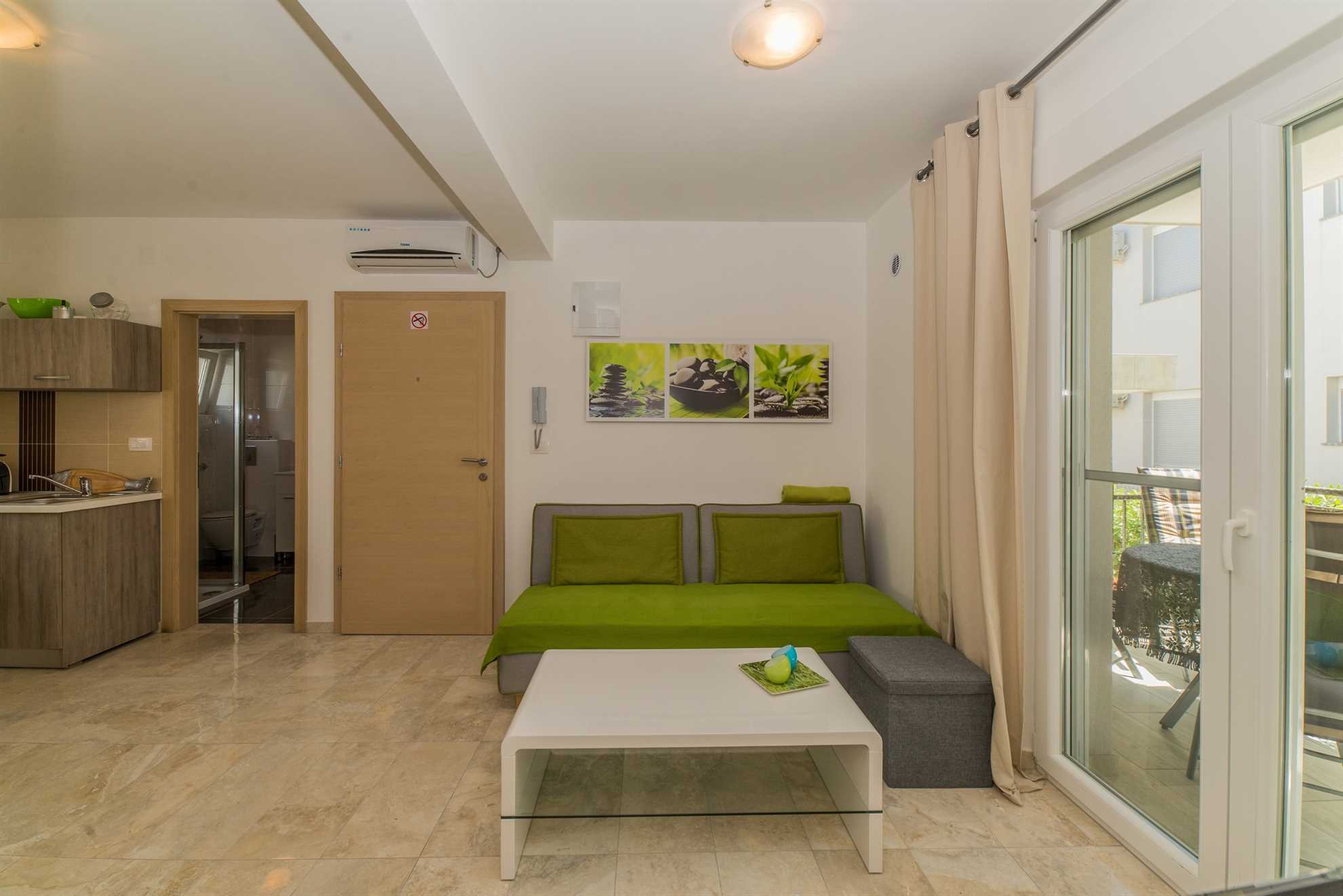 Apartment for 4-6 per. | upscale amenities | 200 m to the beach