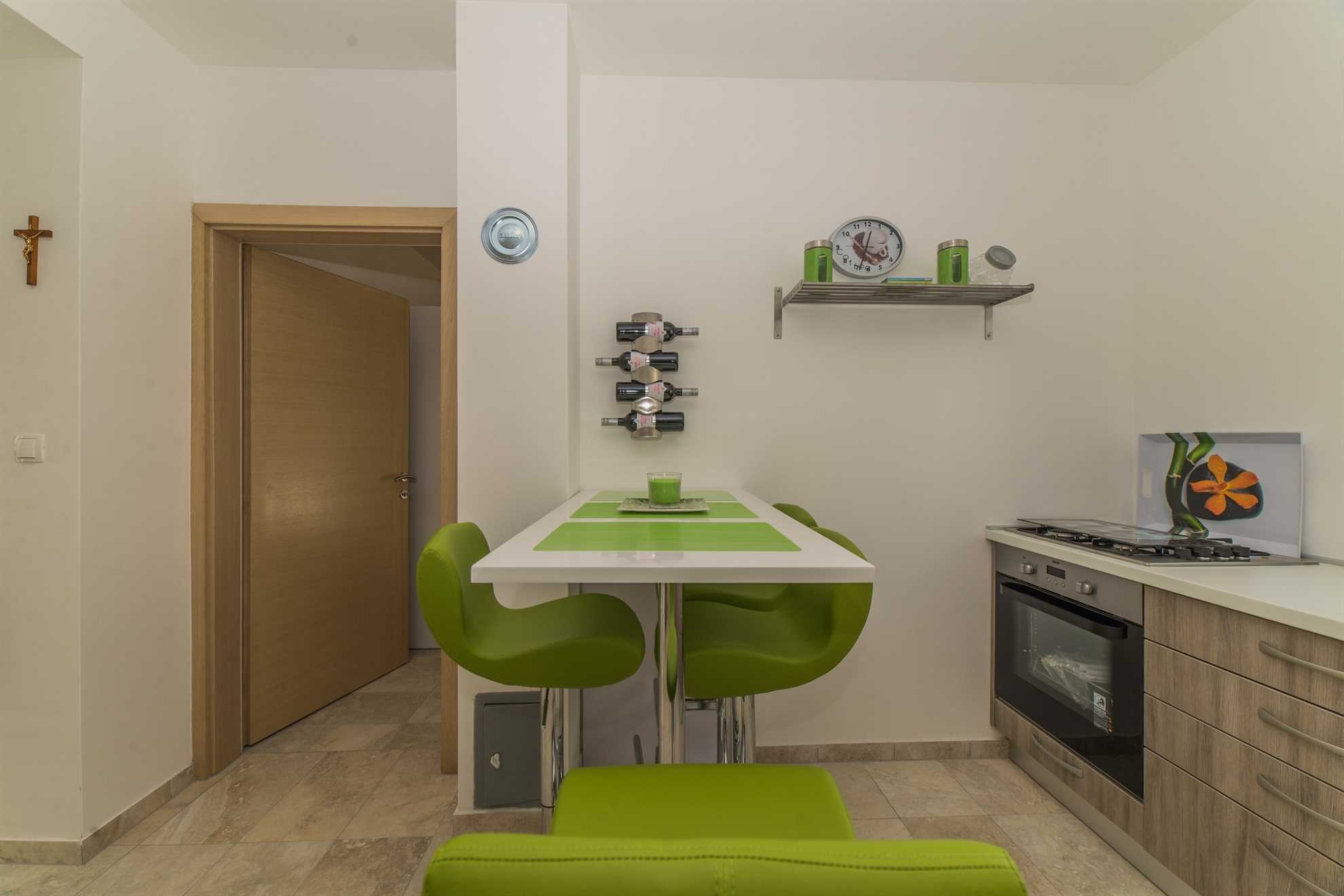 Apartment for 4-6 per. | upscale amenities | 200 m to the beach