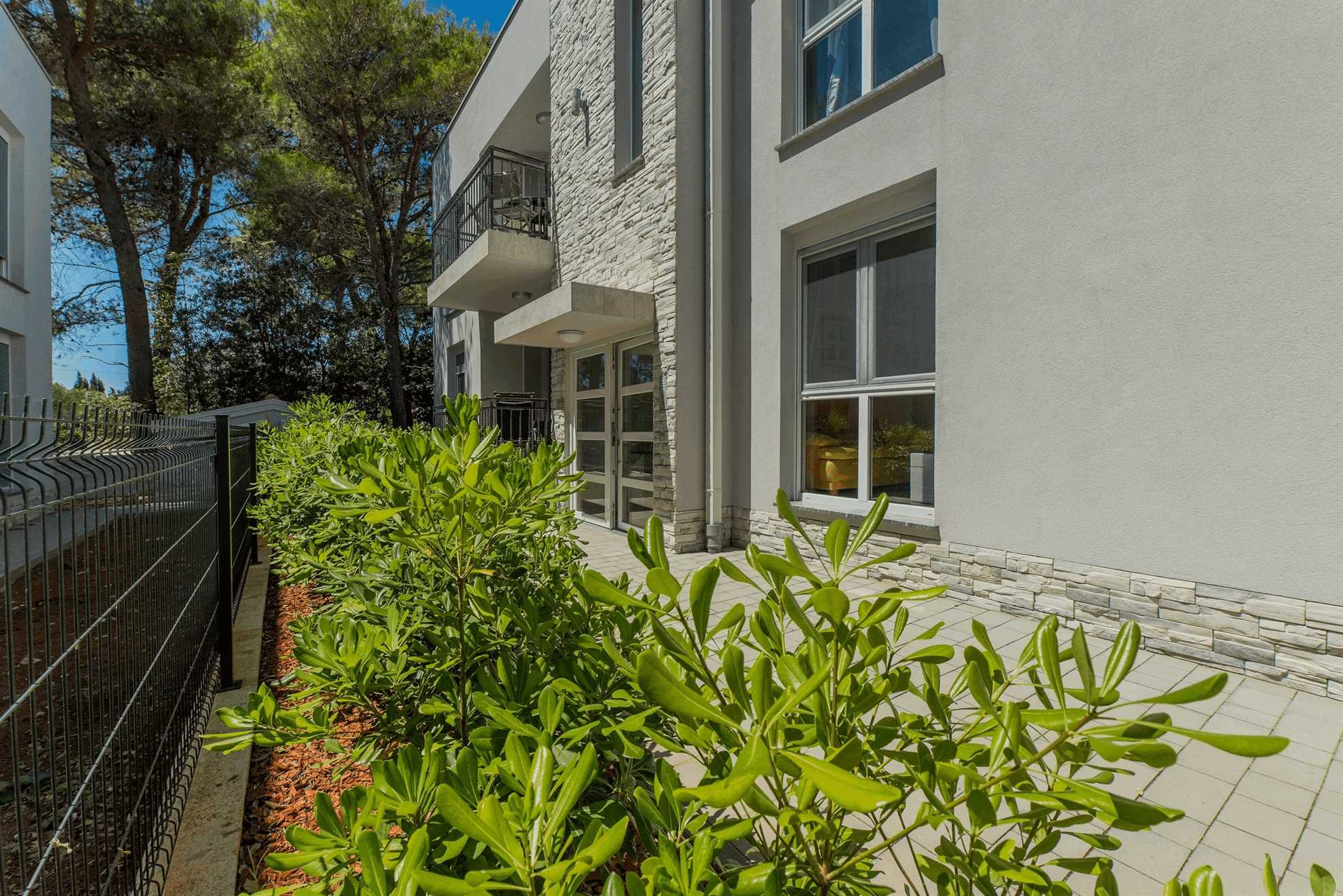 Deluxe apartment for 4-6 persons | on the island of Vir | New