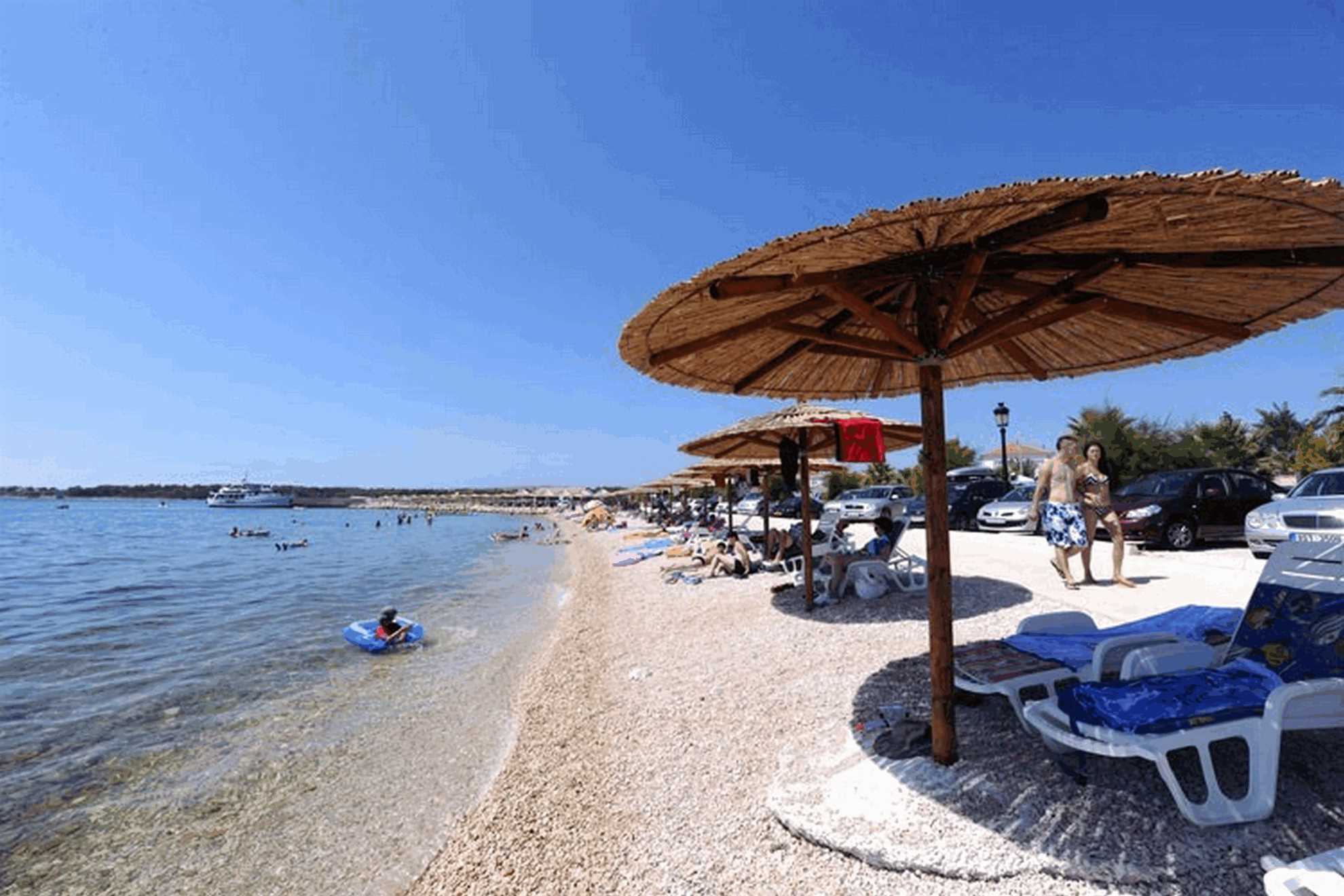 Deluxe apartment for 4-6 persons | on the island of Vir | New