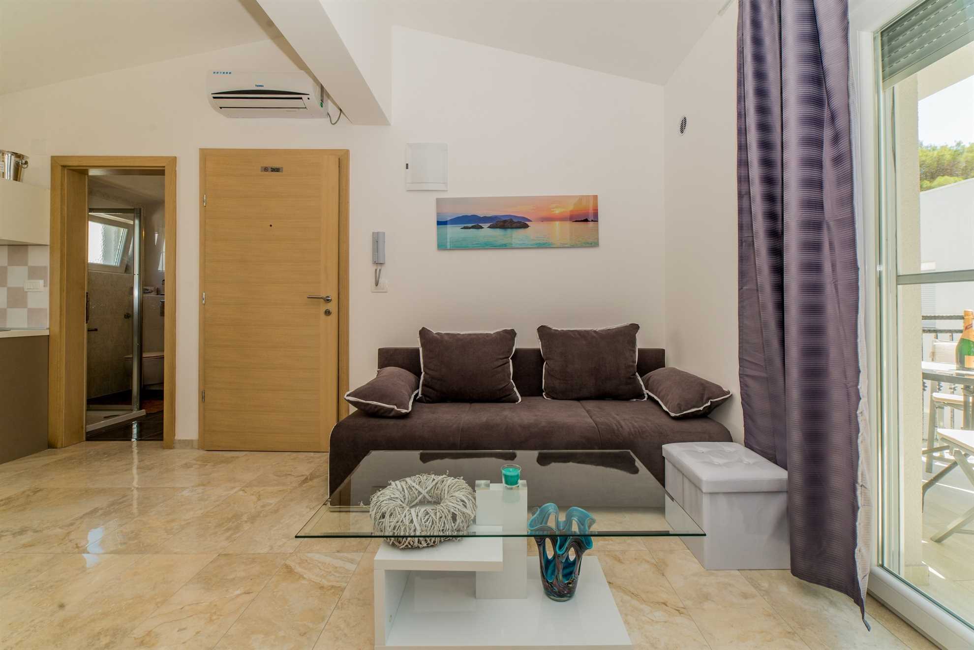 Deluxe apartment for 4-6 persons | on the island of Vir | New