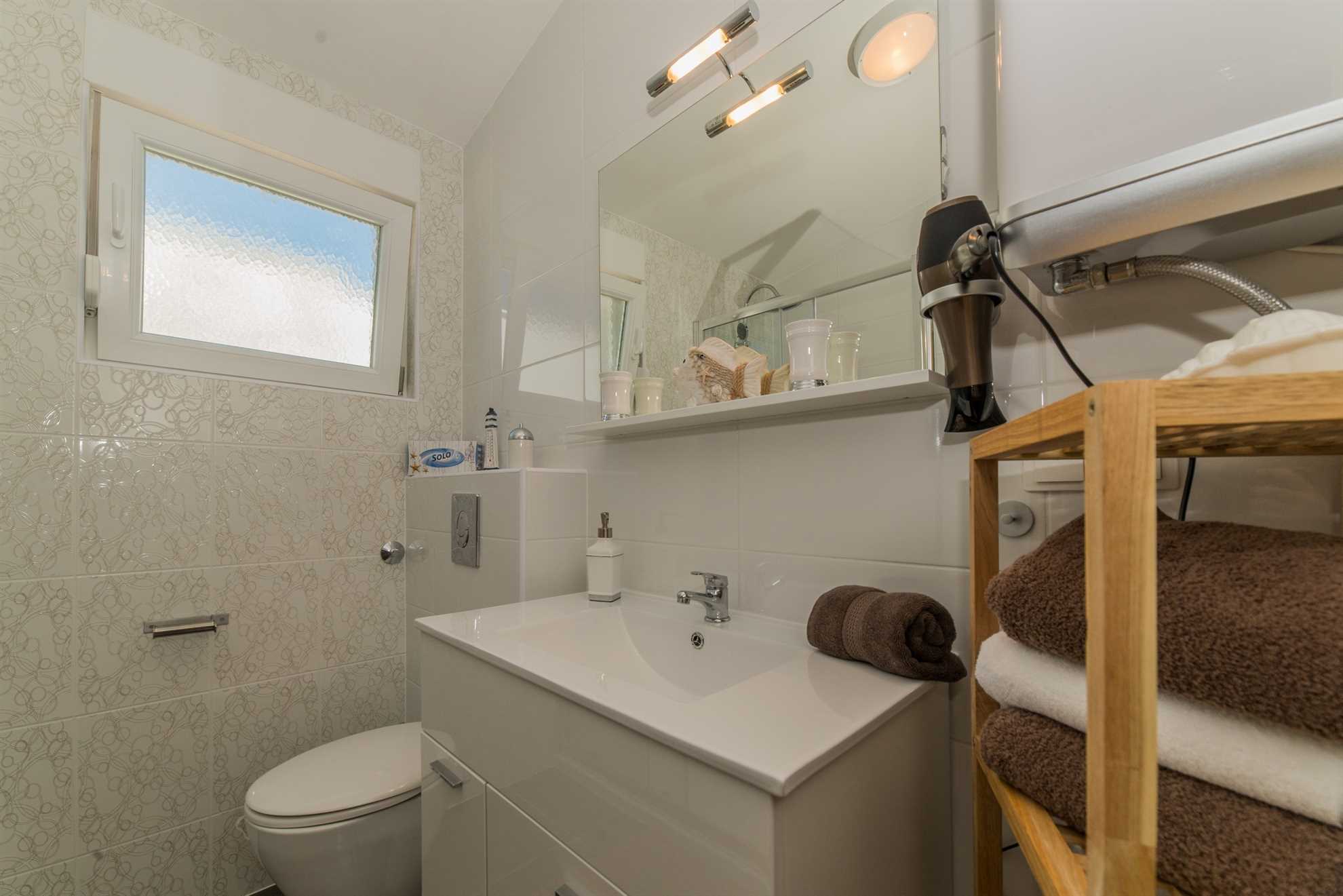 Deluxe apartment for 4-6 persons | on the island of Vir | New