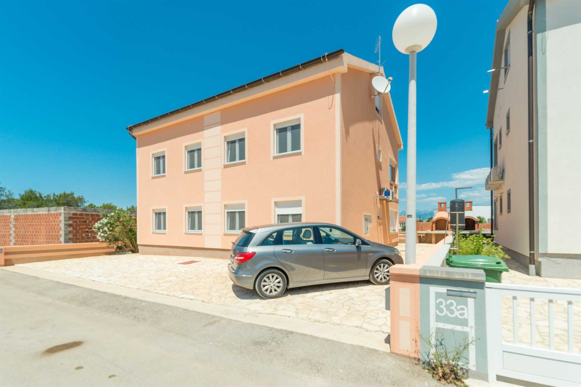 Apartment for 4-5 per. | Ground floor | 50 m to the sea | Air conditioning, Wi-Fi, SAT TV