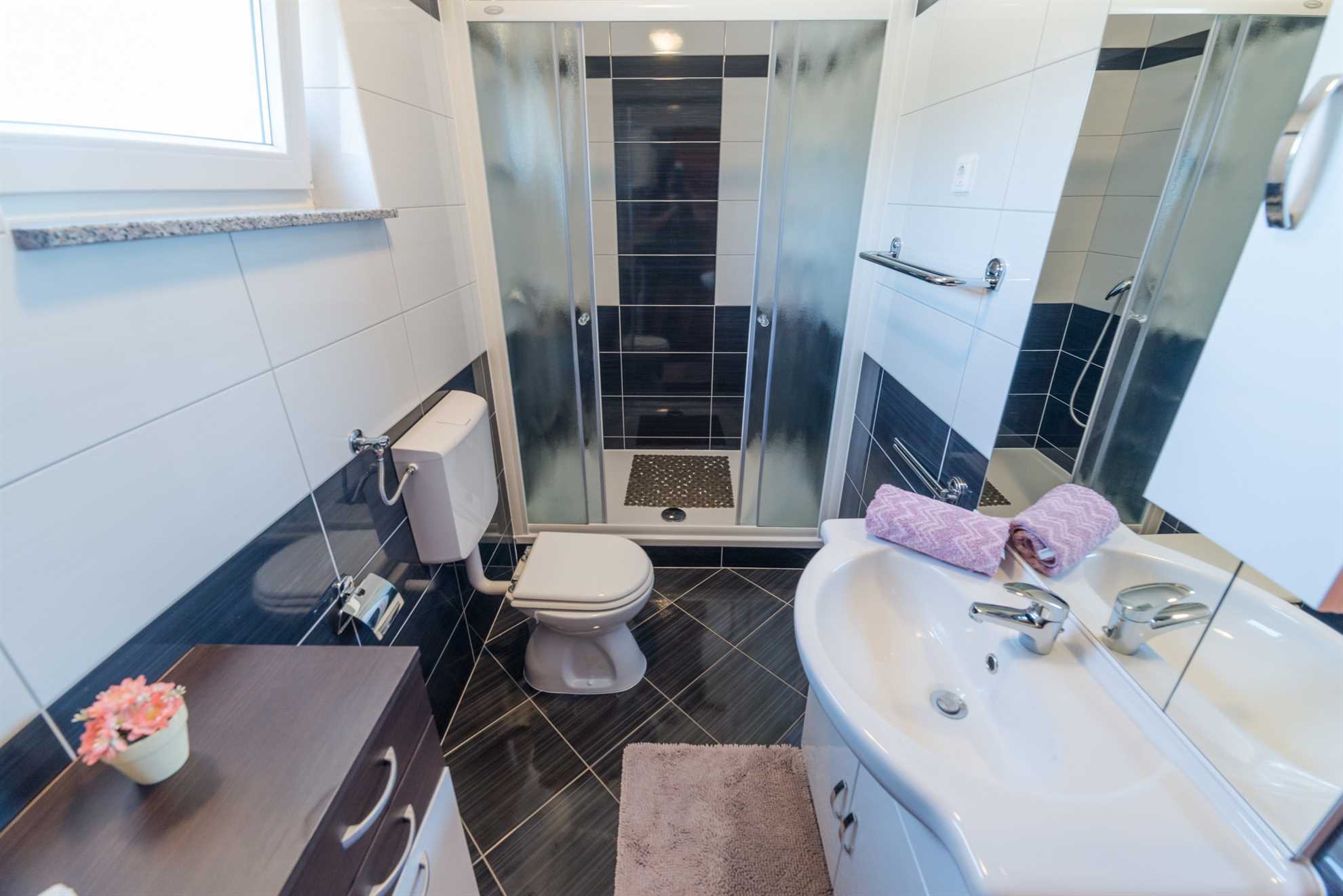 50m from the beach | Family accommodation for 4-5 | Air conditioning, Wi-Fi, satellite TV