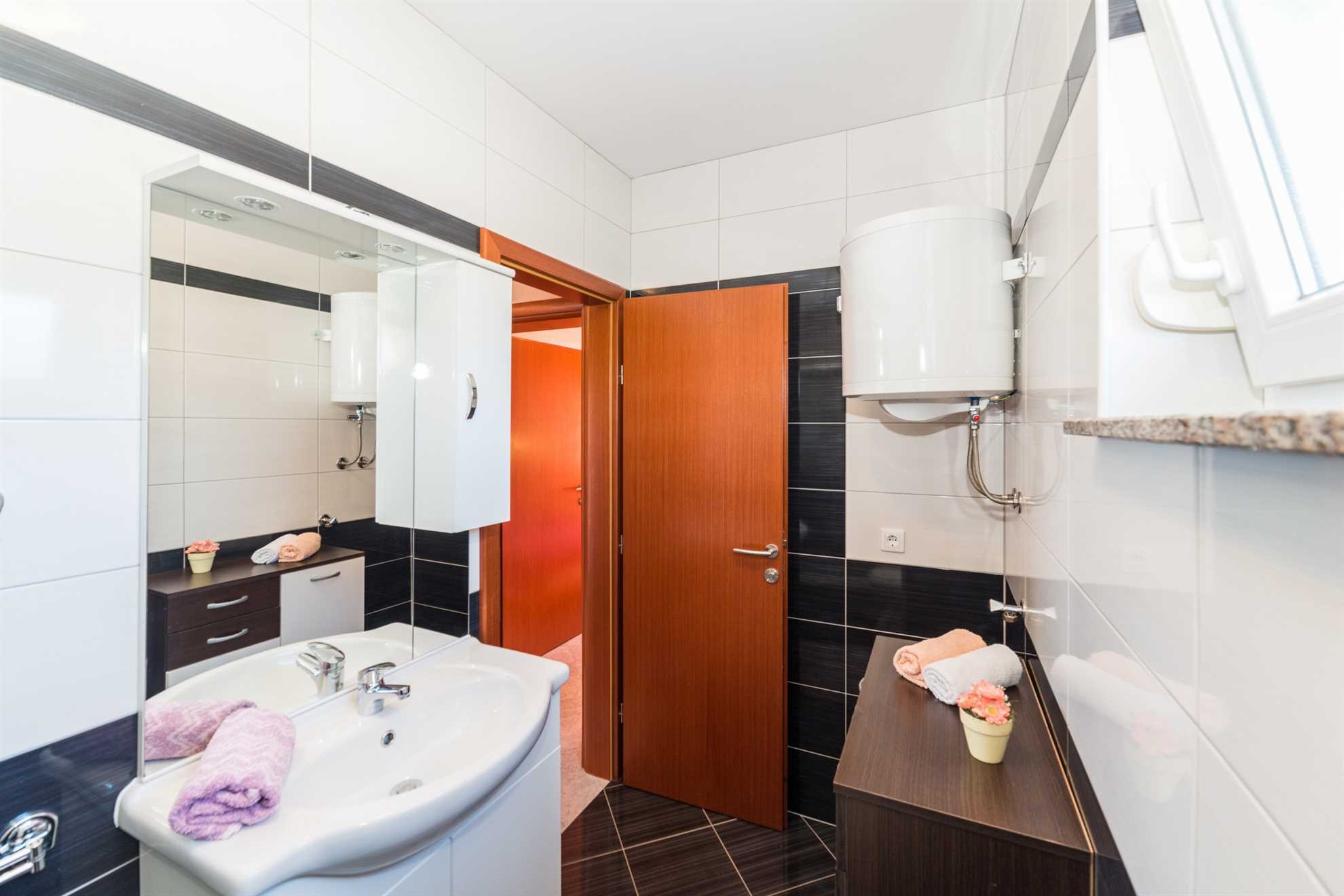 50m from the beach | Family accommodation for 4-5 | Air conditioning, Wi-Fi, satellite TV