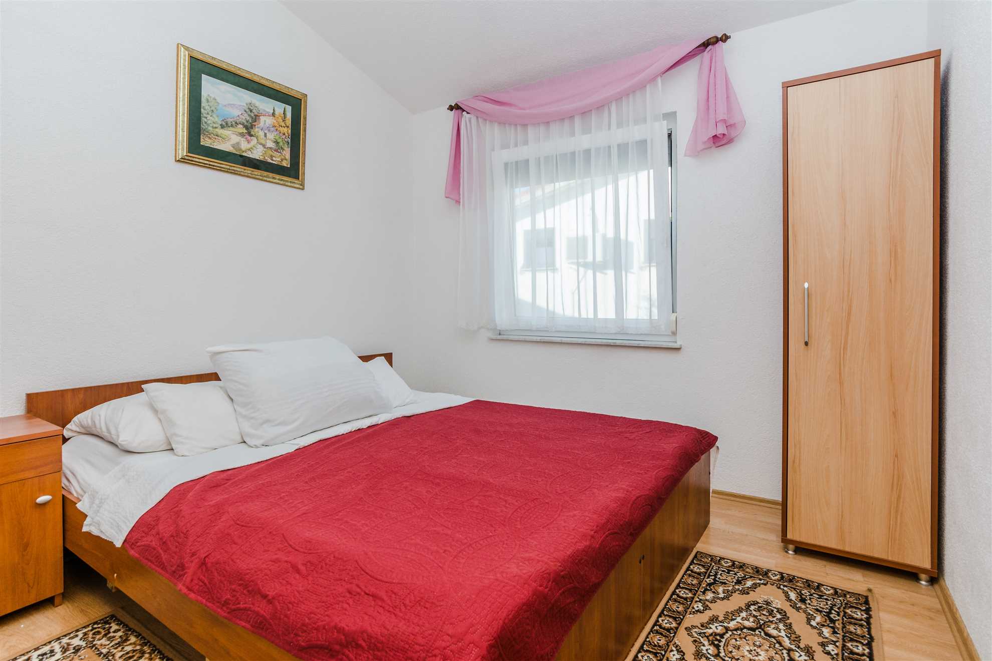 Air-conditioned apartment | for 6-8 per. | Satellite TV and Wi-Fi