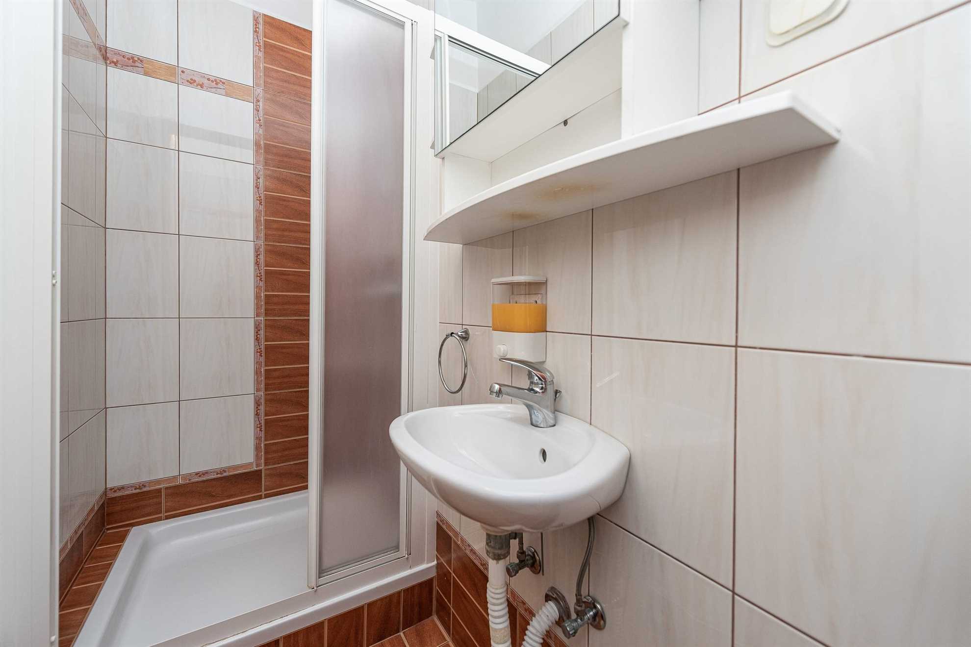 30 m to the sandy beach Smratine | Apartment for 6 persons