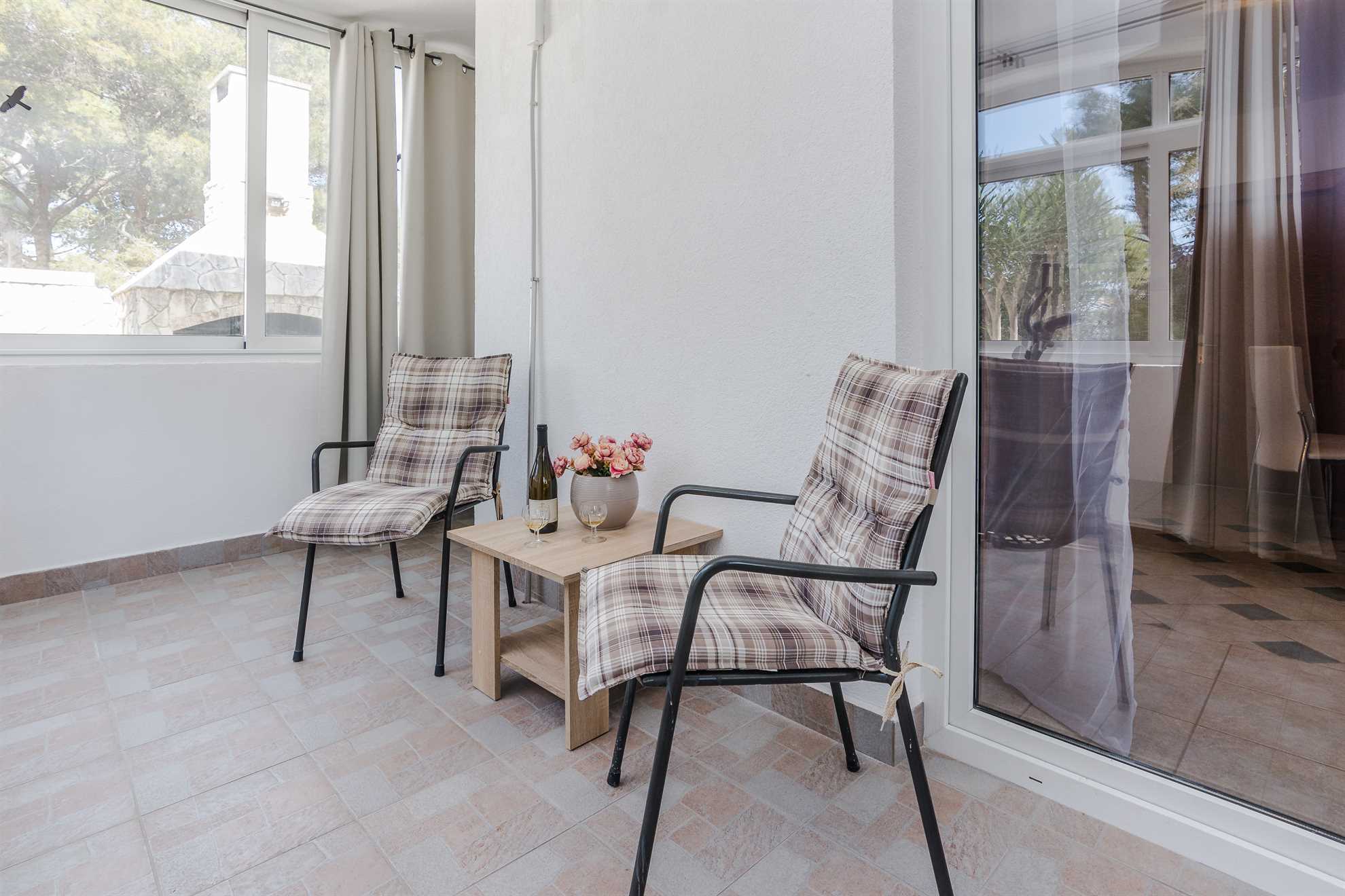 Air-conditioned apartment for 4-6 persons | Pet Friendly