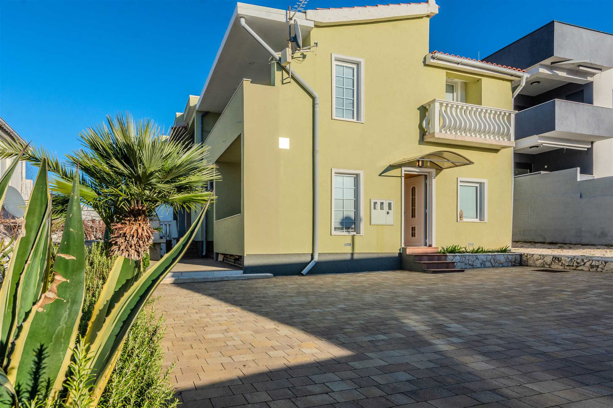 Apartment for 2-4 persons | air conditioning, WiFi, satellite TV, BBQ