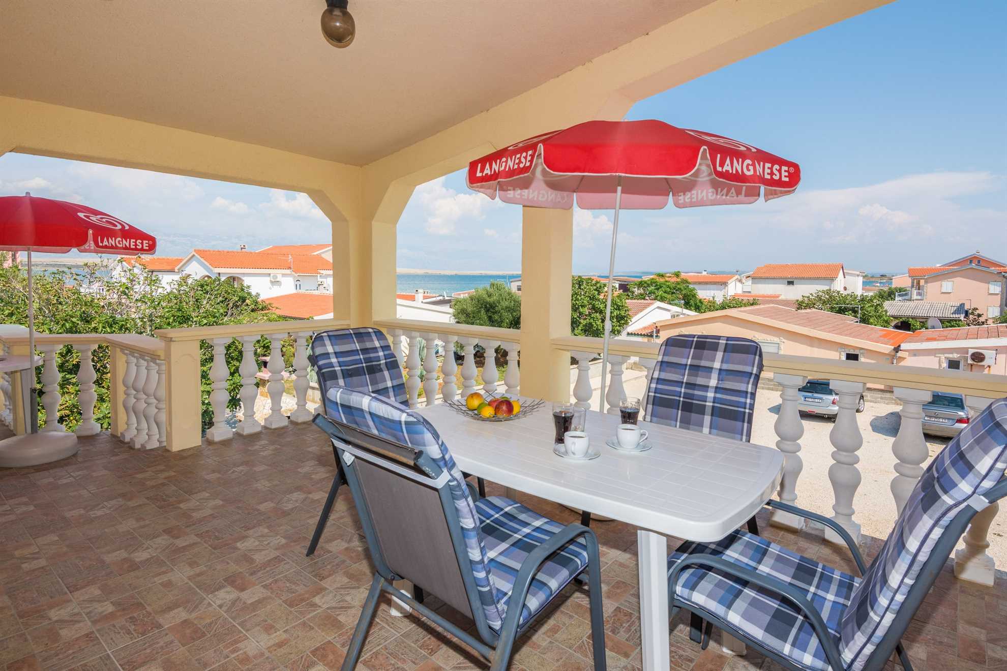 Just 70 m from beach | apartment for 4 persons | with sea view