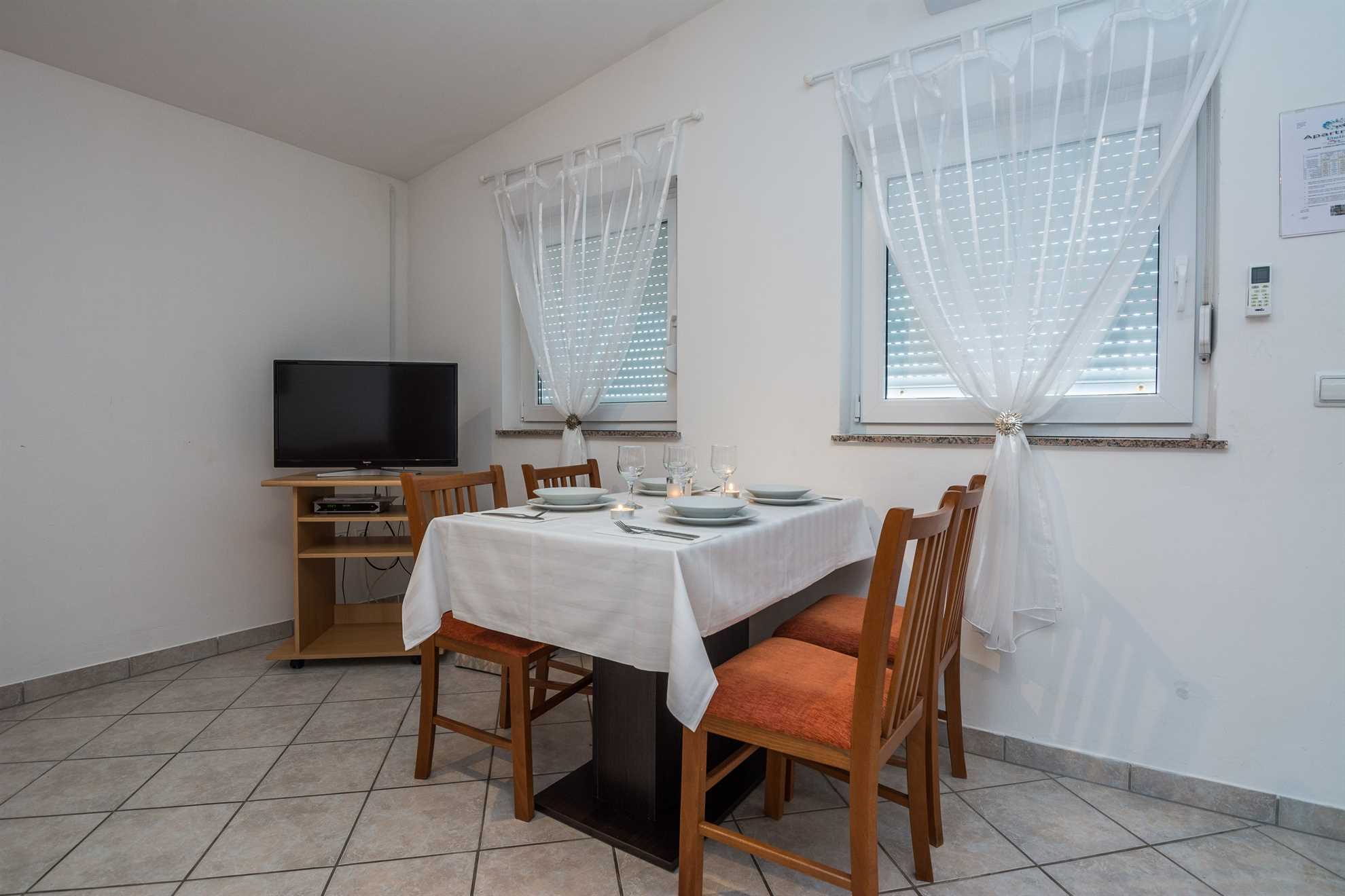 Just 70 m from beach | apartment for 4 persons | with sea view