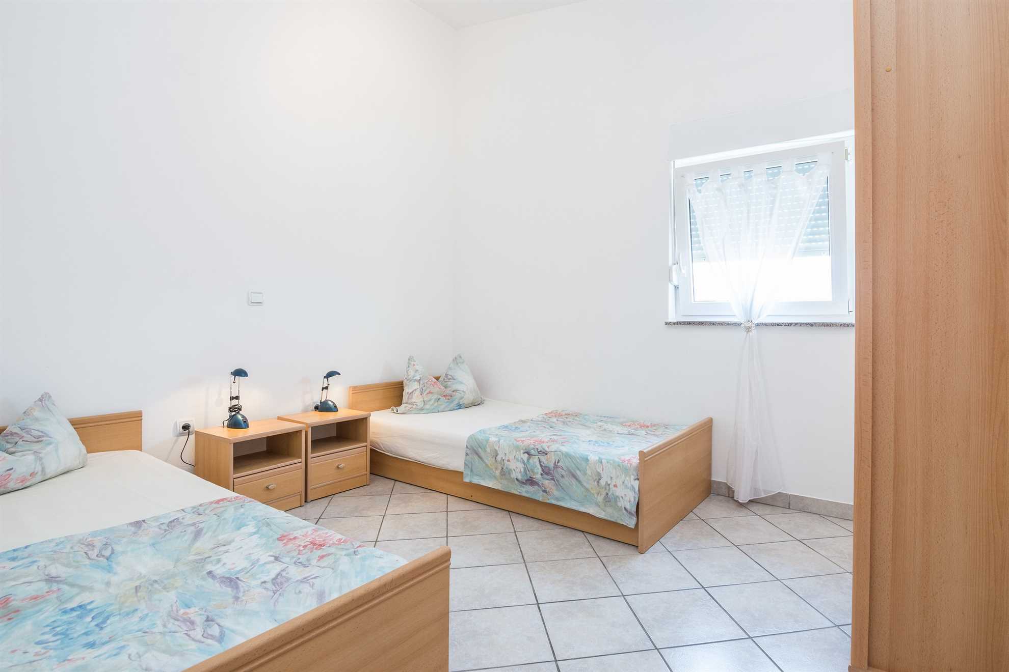 Just 70 m from beach | apartment for 4 persons | with sea view