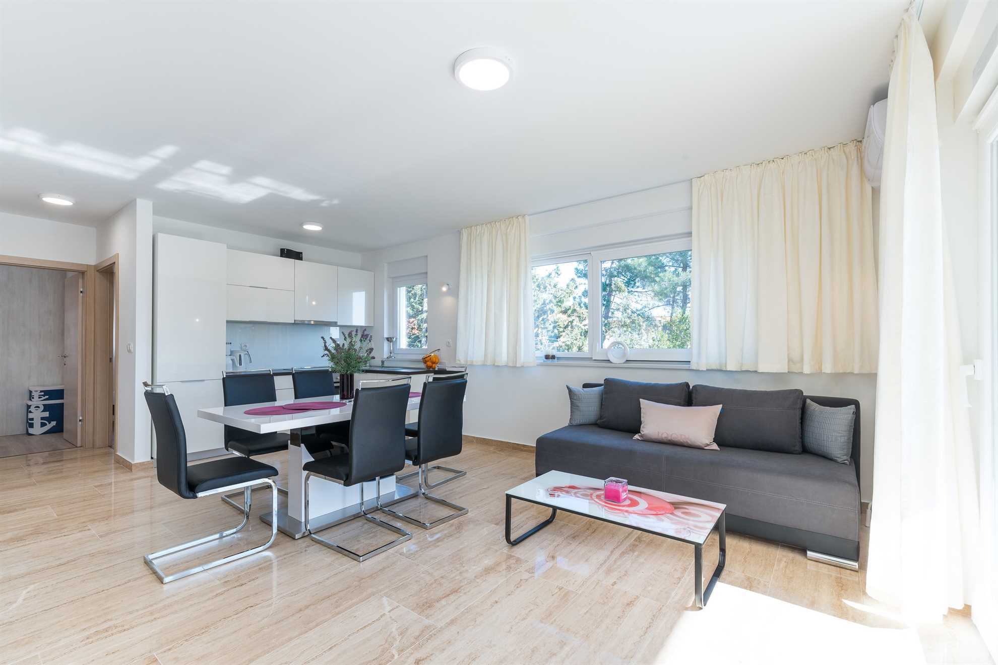 Apartment ideal for 4 persons | 4 stars | near the beach | luxurious