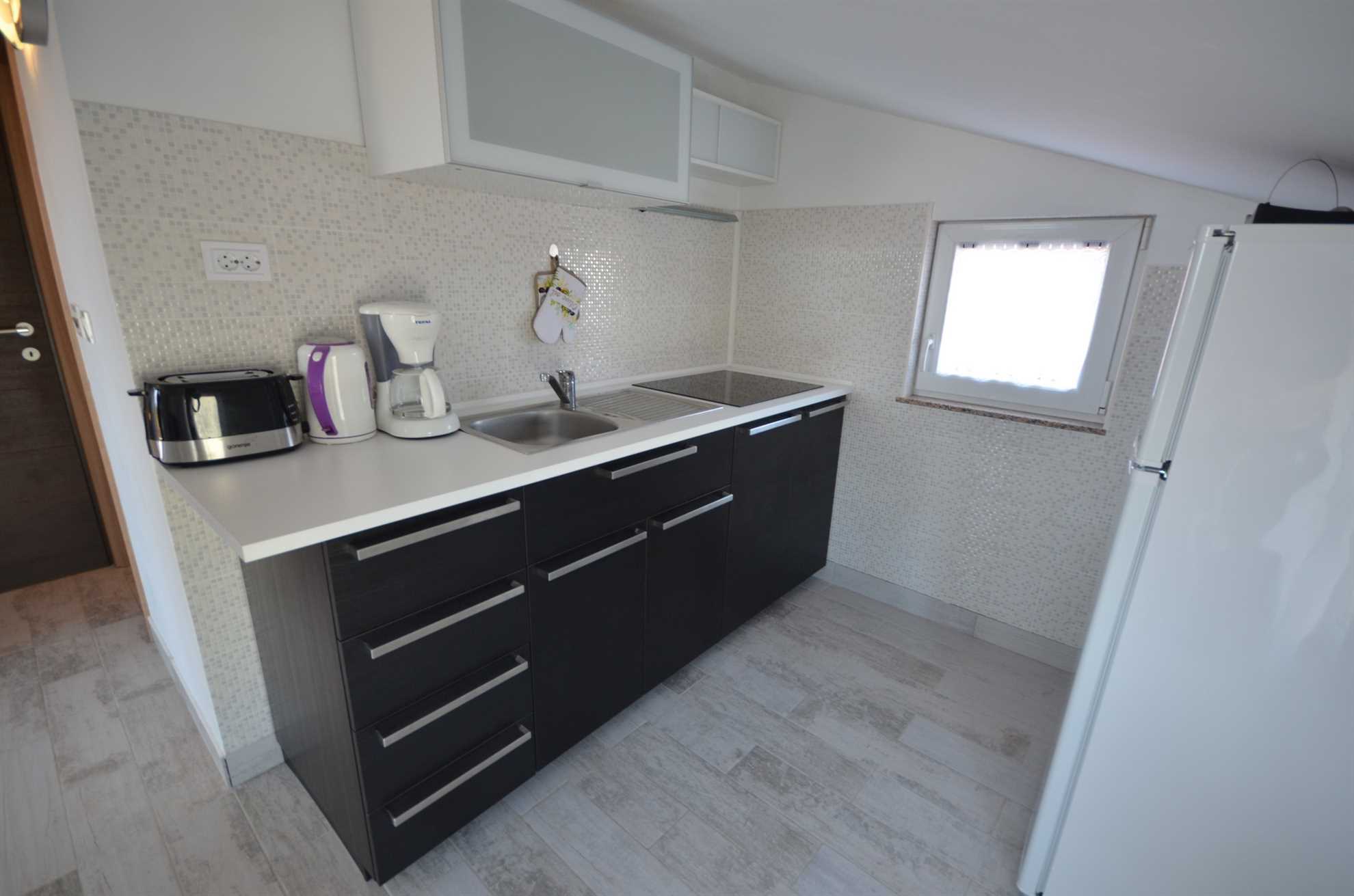 Apartment with sea view | for 2-4 persons | 200 m from beach