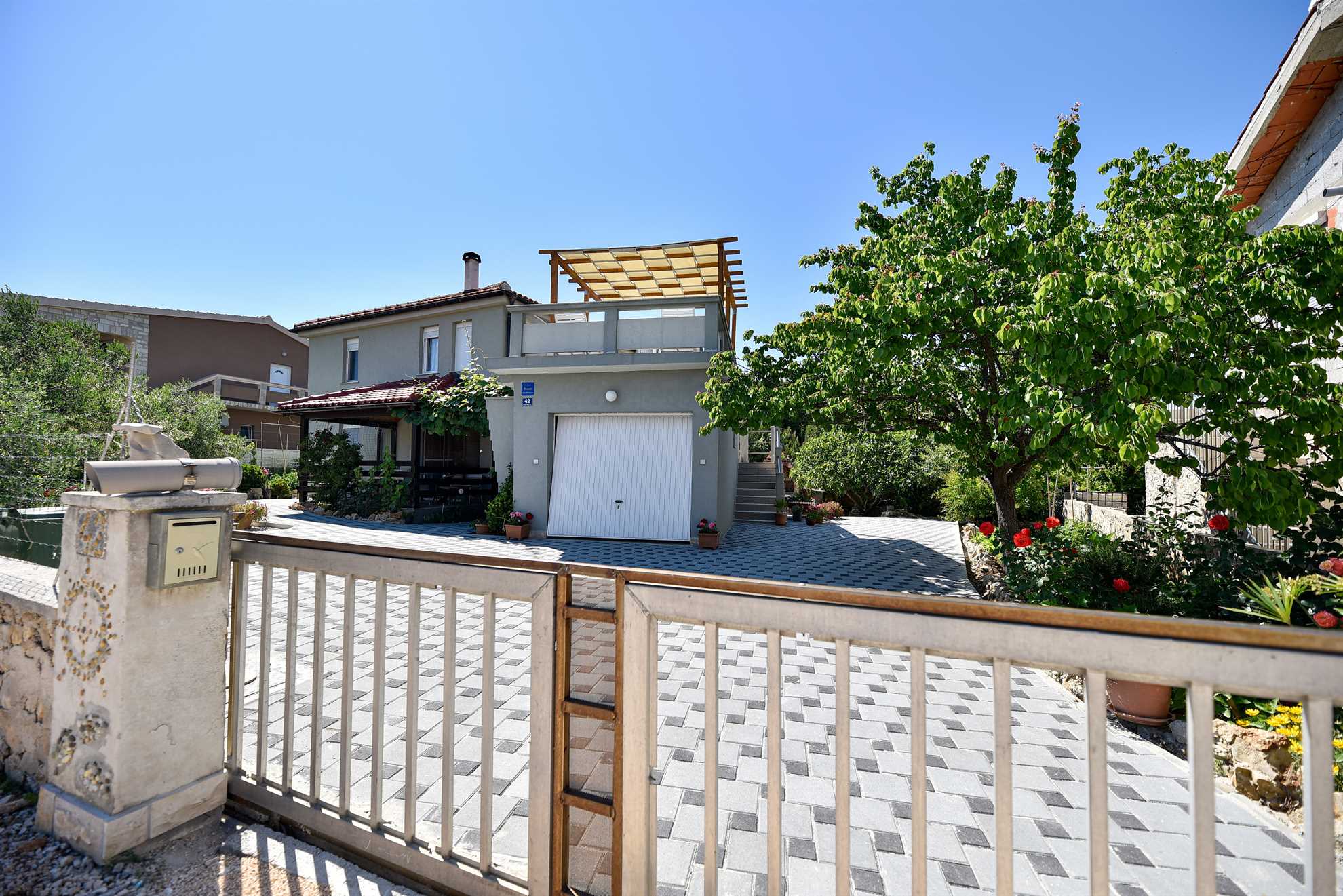 Apartment in a quiet area | for 4-6 persons | air conditioning, Wi-Fi