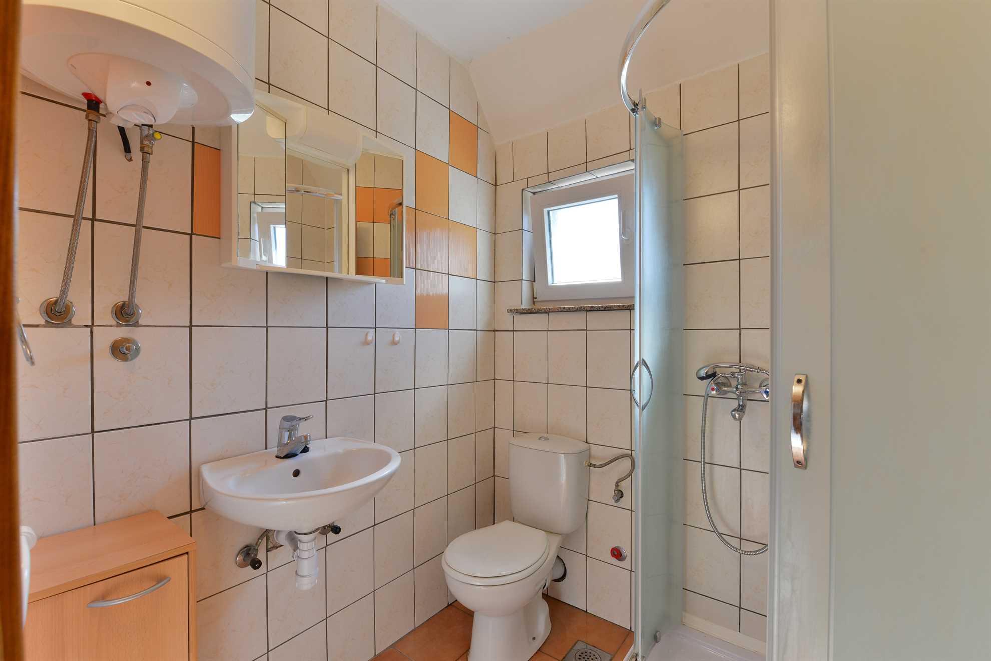 Apartment in a quiet area | for 4-6 persons | air conditioning, Wi-Fi