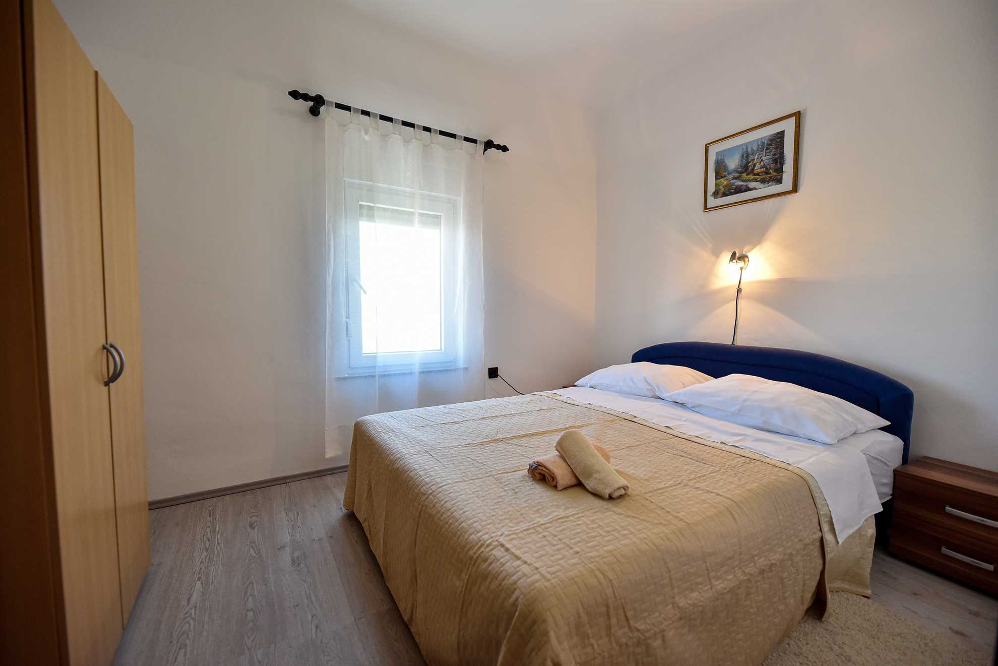 Apartment in a quiet area | for 4-6 persons | air conditioning, Wi-Fi